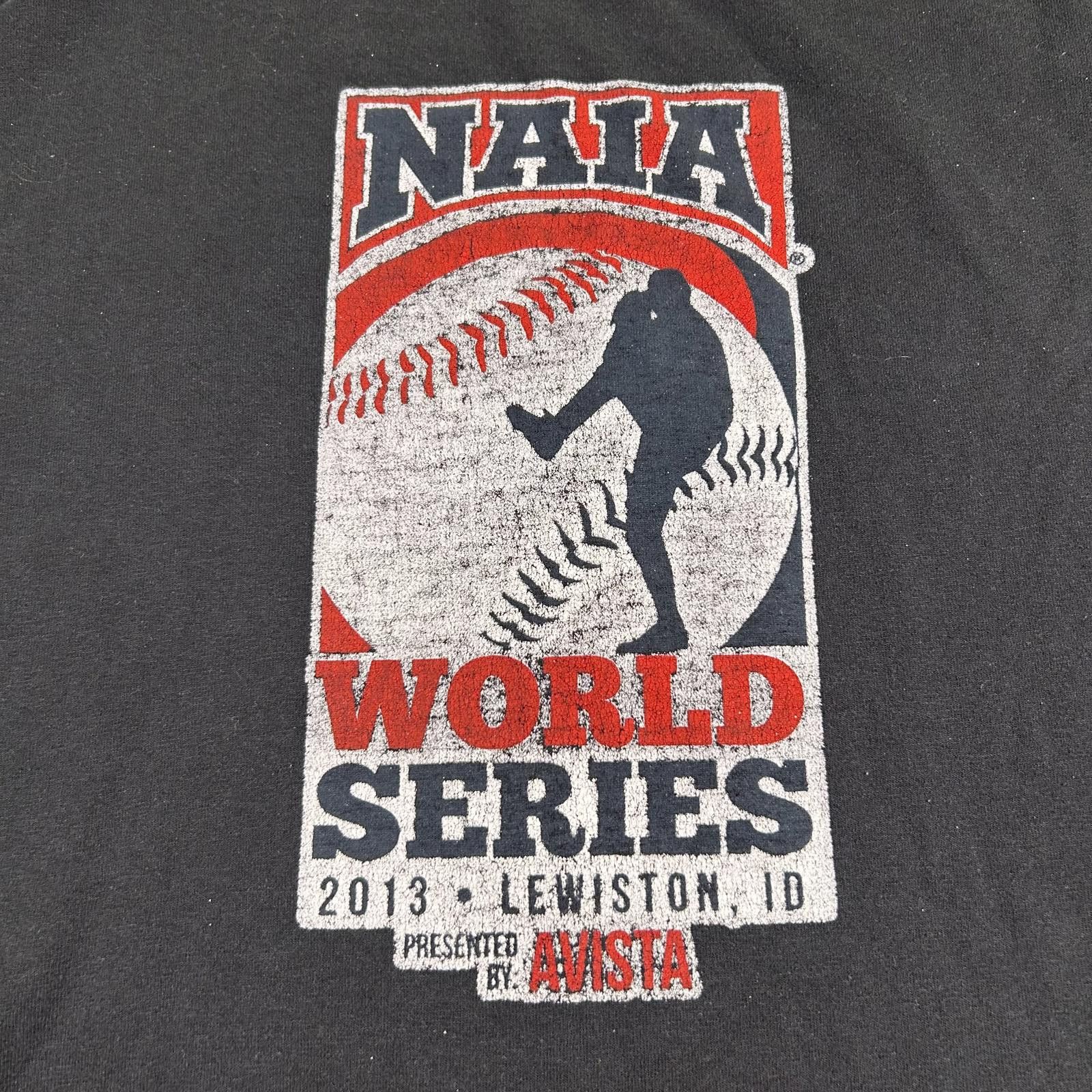 Gildan Vintage NAIA World Series 2013 Graphic T-Shirt Size US XXL / EU 58 / 5 - 2 Thumbnail