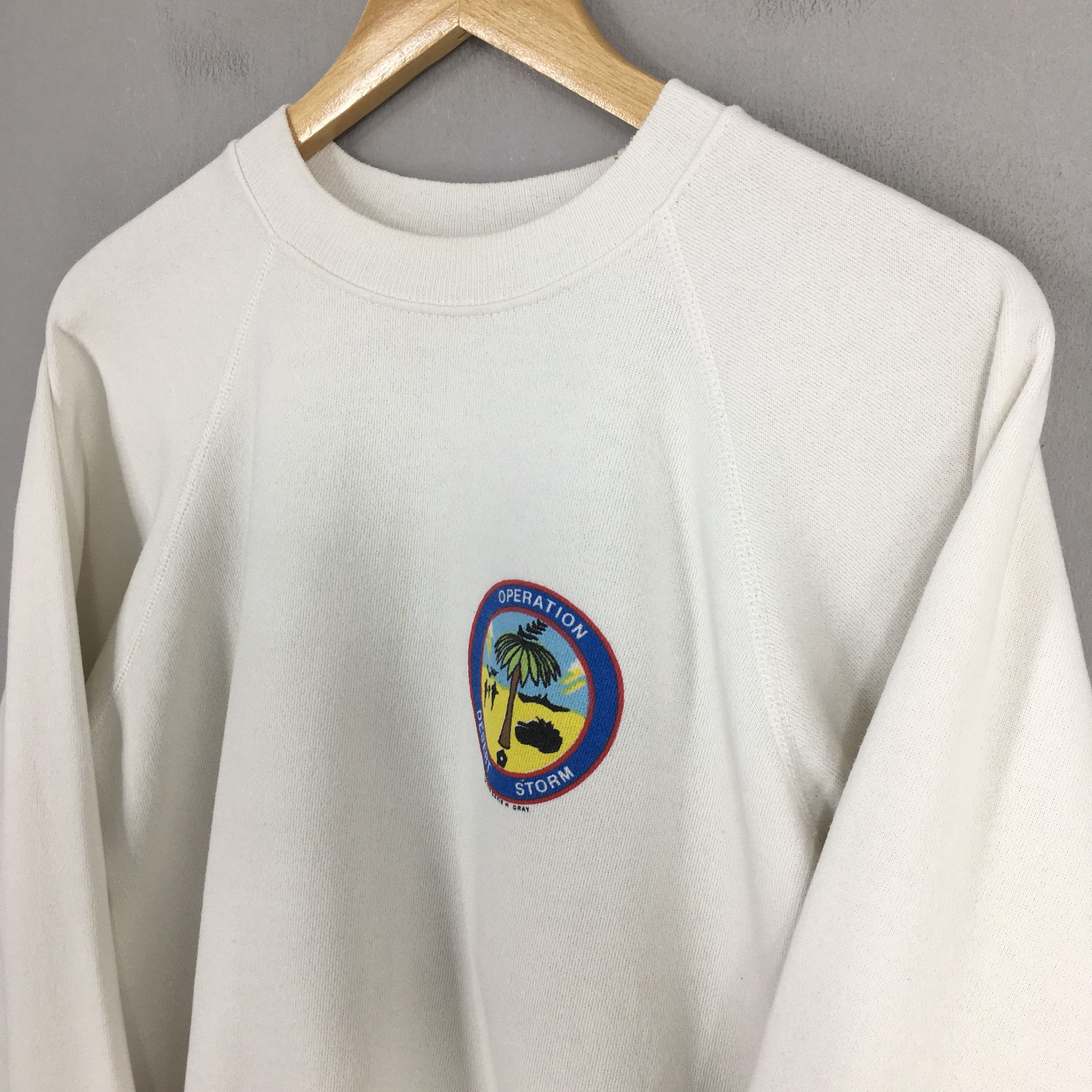 Vintage Vintage 90s Operation Desert Storm Sweatshirt Large Size US L / EU 52-54 / 3 - 3 Thumbnail