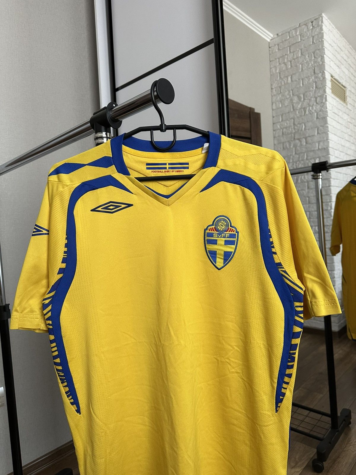 Umbro 2007/2008 Umbro Sweden Vintage Soccer Jersey T-Shirt Size US S / EU 44-46 / 1 - 5 Thumbnail