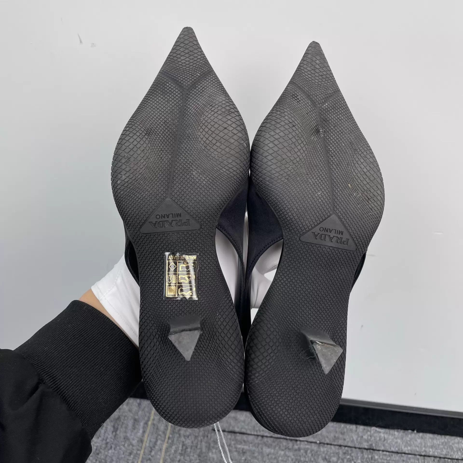 Prada Prada Women's Black High Heels Size 35 Size US 4.5 / IT 34.5 - 4 Thumbnail