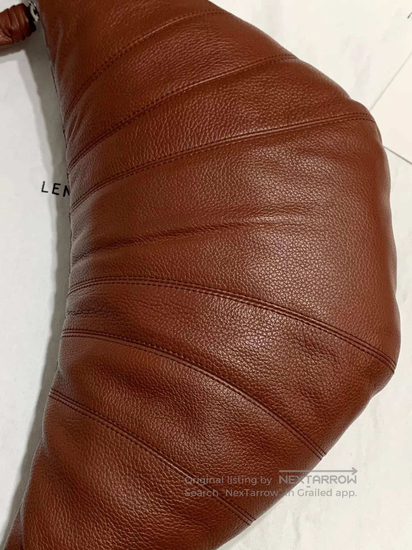 Lemaire Lemaire Medium Red Cowhide Croissant Bag. Size ONE SIZE - 7 Thumbnail