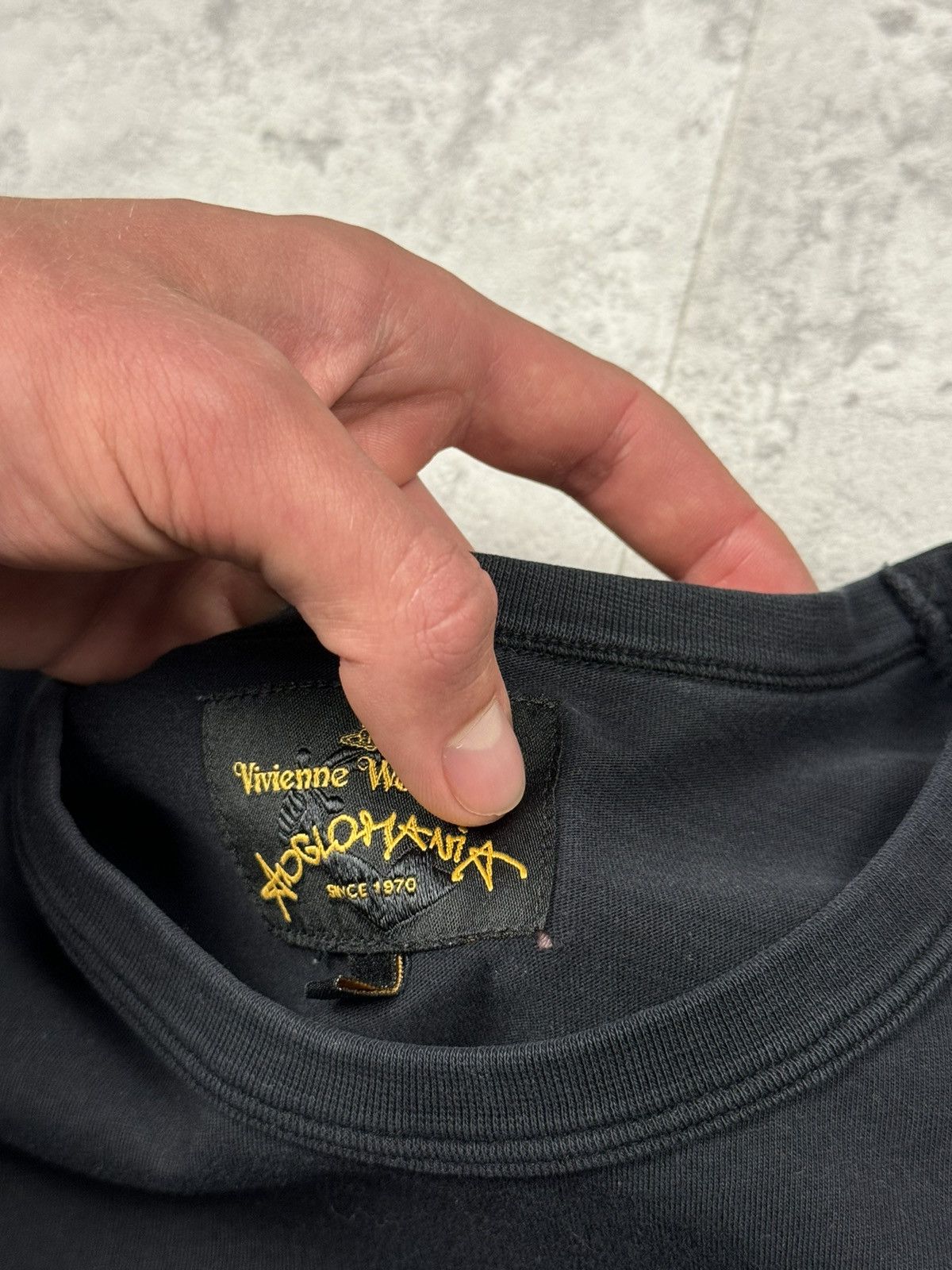 Vivienne Westwood Vivienne Westwood T-Shirt Big Logo Size L Size US L / EU 52-54 / 3 - 12 Thumbnail
