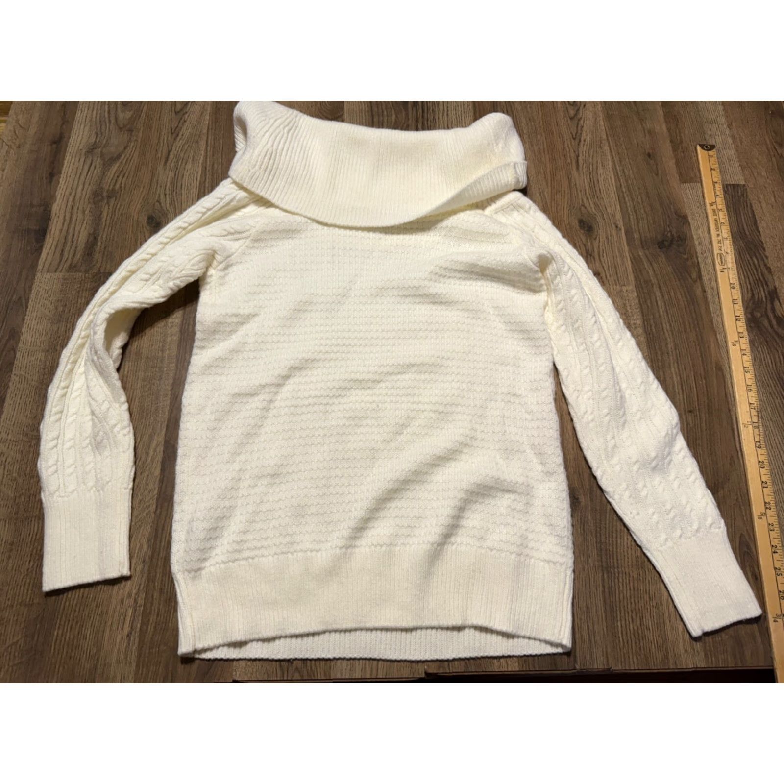 Tommy Hilfiger Tommy Hilfiger Sweater Women Large White Turtleneck Pullover Cable-Knit Regular Fit, Logo, Cotton Knit, Long Sleeve, Vintage: No Size L / US 10 / IT 46 - 2 Thumbnail