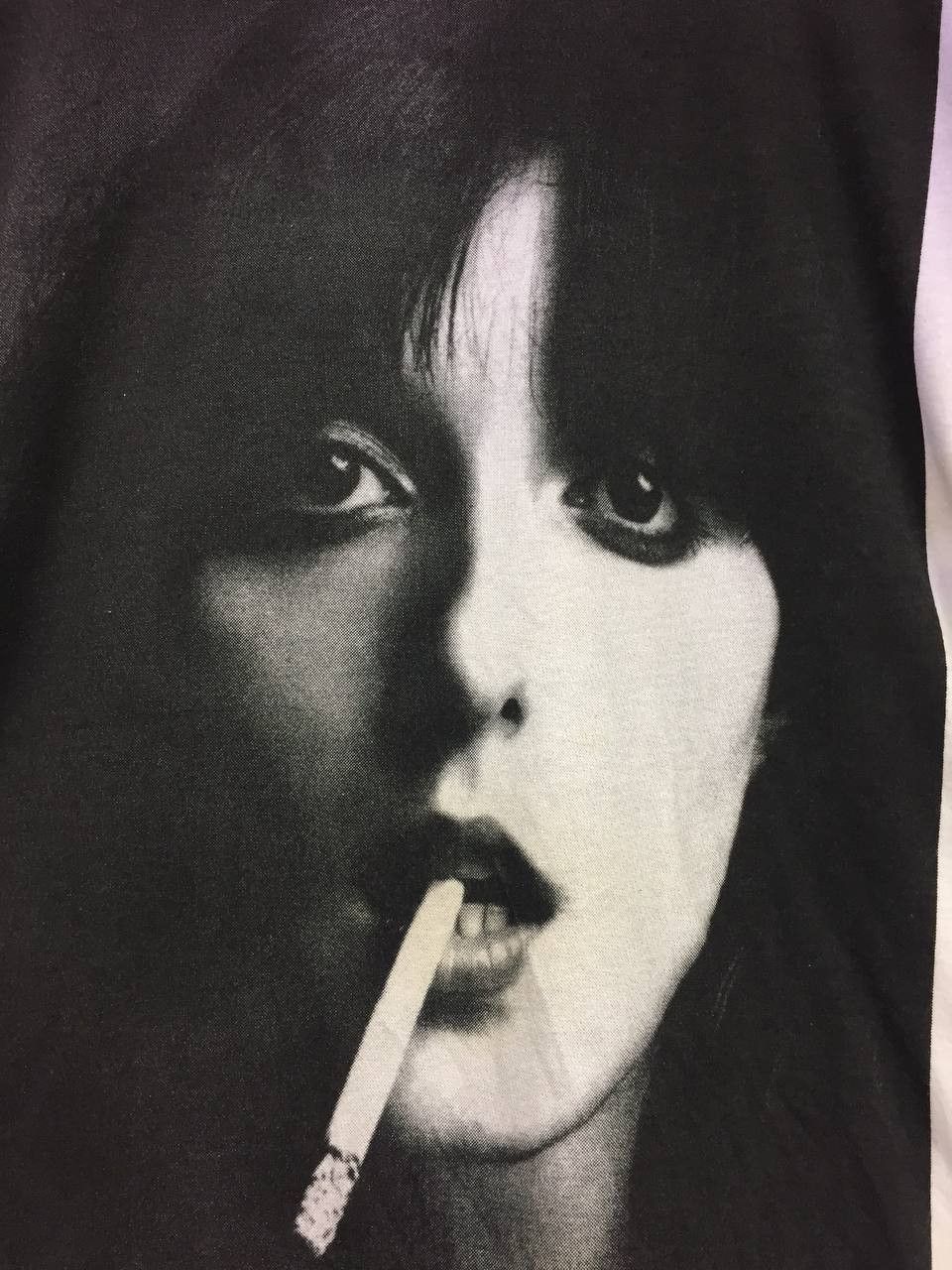 Vintage Fade Wash Smoking Girl Retro Indie Streetwear Tee Size US M / EU 48-50 / 2 - 4 Thumbnail