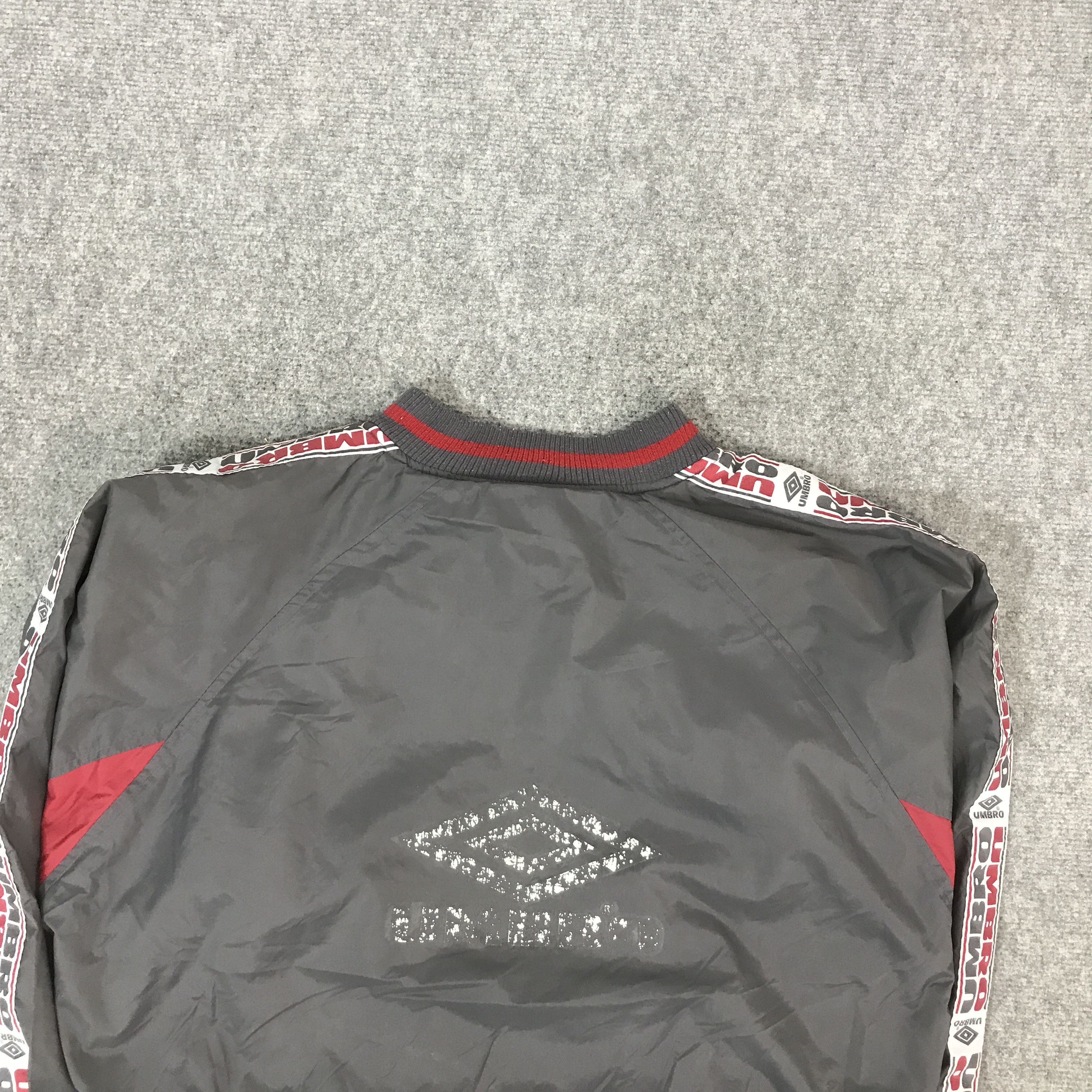 Umbro VTG UMBRO CRAP LOGO UMBRO SWEATSHIRT Size US M / EU 48-50 / 2 - 4 Thumbnail