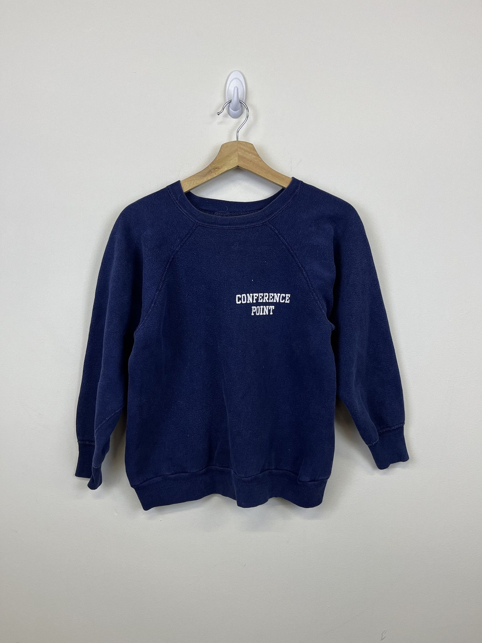 Russell Athletic No Tag Vintage Crewneck Conference Point Raglan Crewneck Size US S / EU 44-46 / 1 - 1 Thumbnail