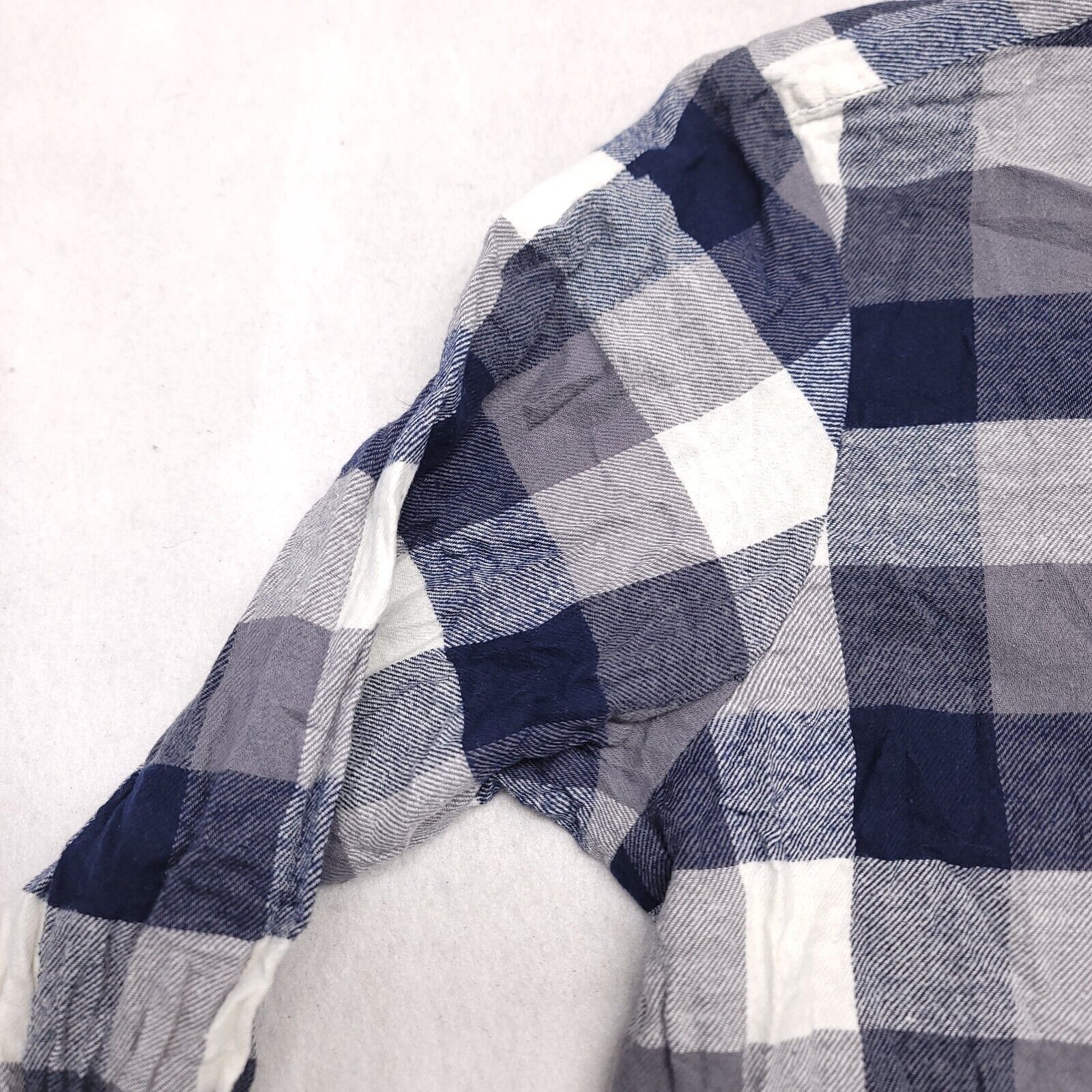 Club Room Club Room GIngham Flannel Shirt Mens Size M Blue Gray Size US M / EU 48-50 / 2 - 4 Thumbnail