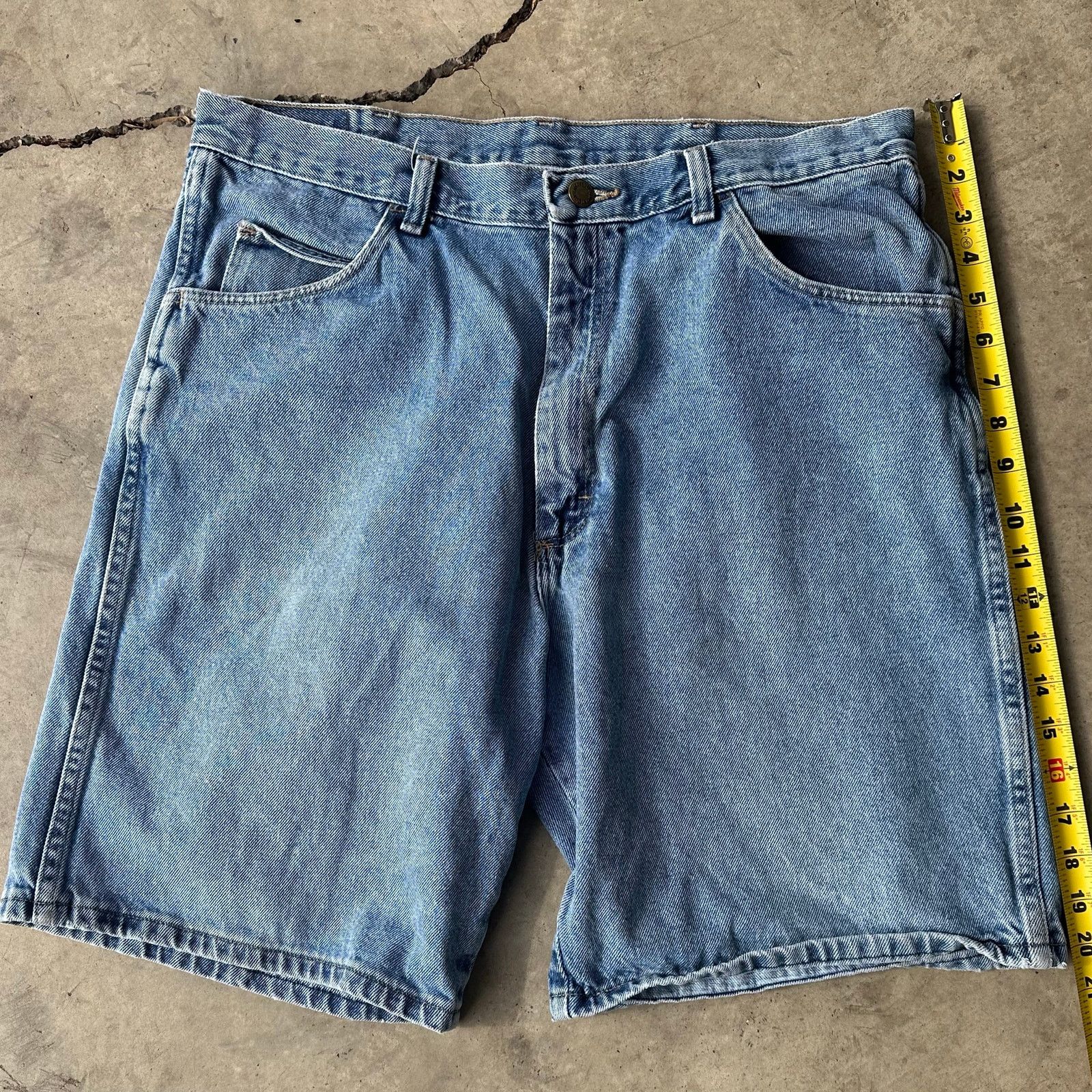 Wrangler Vintage wrangler Jean shorts Size US 36 / EU 52 - 6 Thumbnail