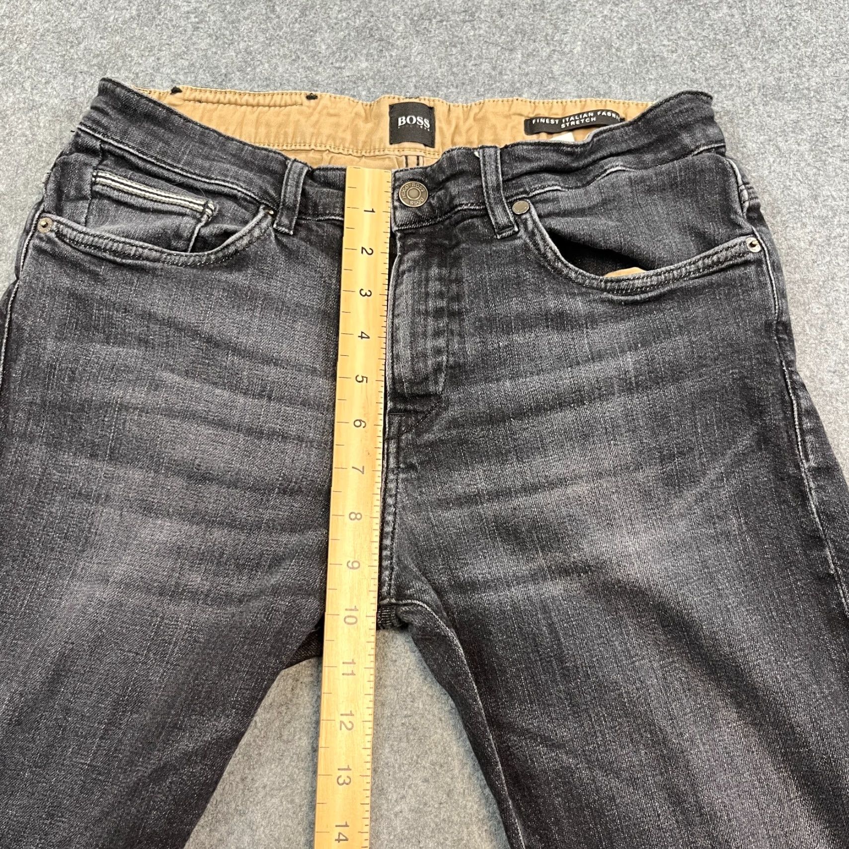 Hugo Boss HUGO BOSS Jeans Slim Tapered Delaware 30/32 Dark Wash Grey Whiskers Denim Cotton Elastane 5-Pocket Mens Jeans Size US 30 / EU 46 - 5 Thumbnail