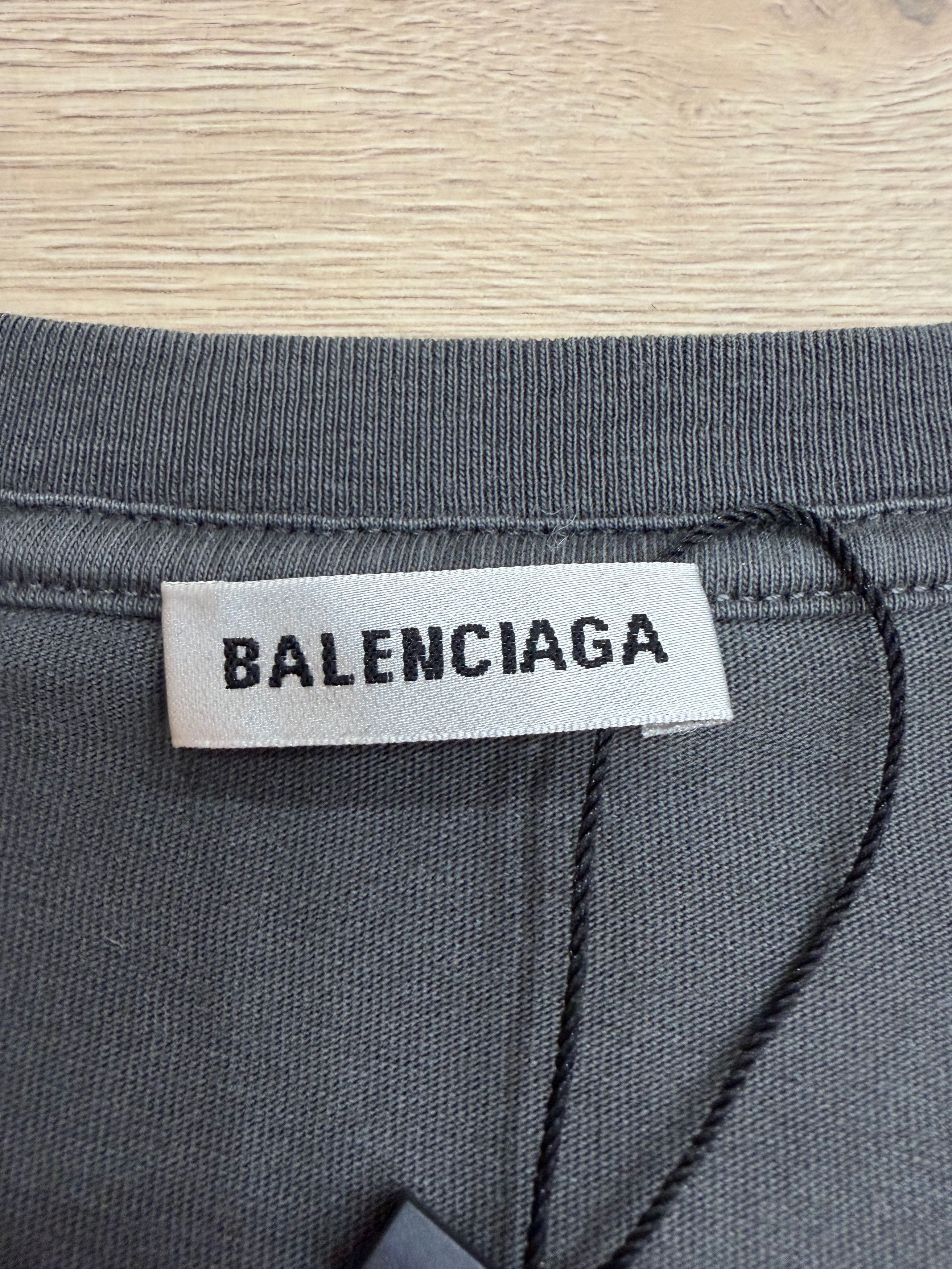 Balenciaga Archetype 2017 Dark Logo Short Sleeve Tee T-Shirt Medium Size M / US 6-8 / IT 42-44 - 11 Thumbnail