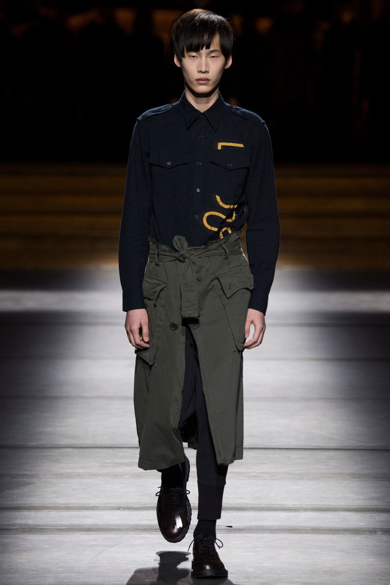 Dries Van Noten Dries van noten Serpentine embroidered shirt 2501-Nextarrow Size US S / EU 44-46 / 1 - 2 Thumbnail