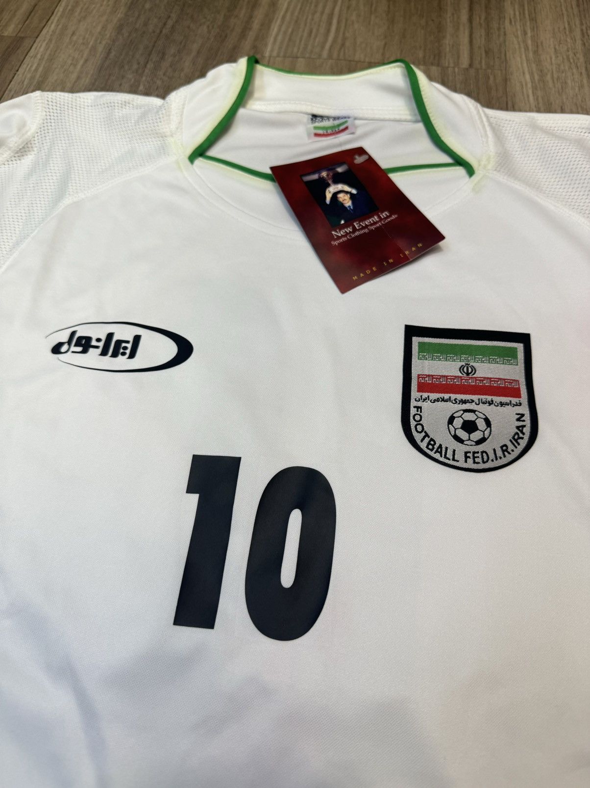 Other Iran 2003 home shirt set #10 A.Daei (Bnwt) Size US L / EU 52-54 / 3 - 4 Thumbnail