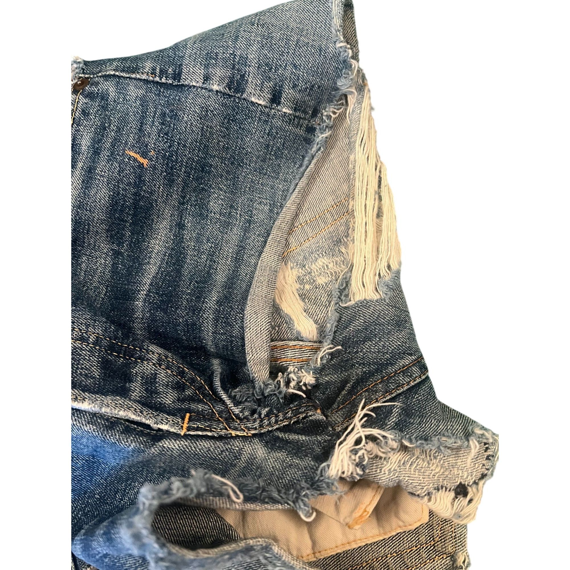 Levi's Vintage Levis Distressed Denim Shorts W/ Rolling Stones Patc Size 28" / US 6 / IT 42 - 10 Thumbnail