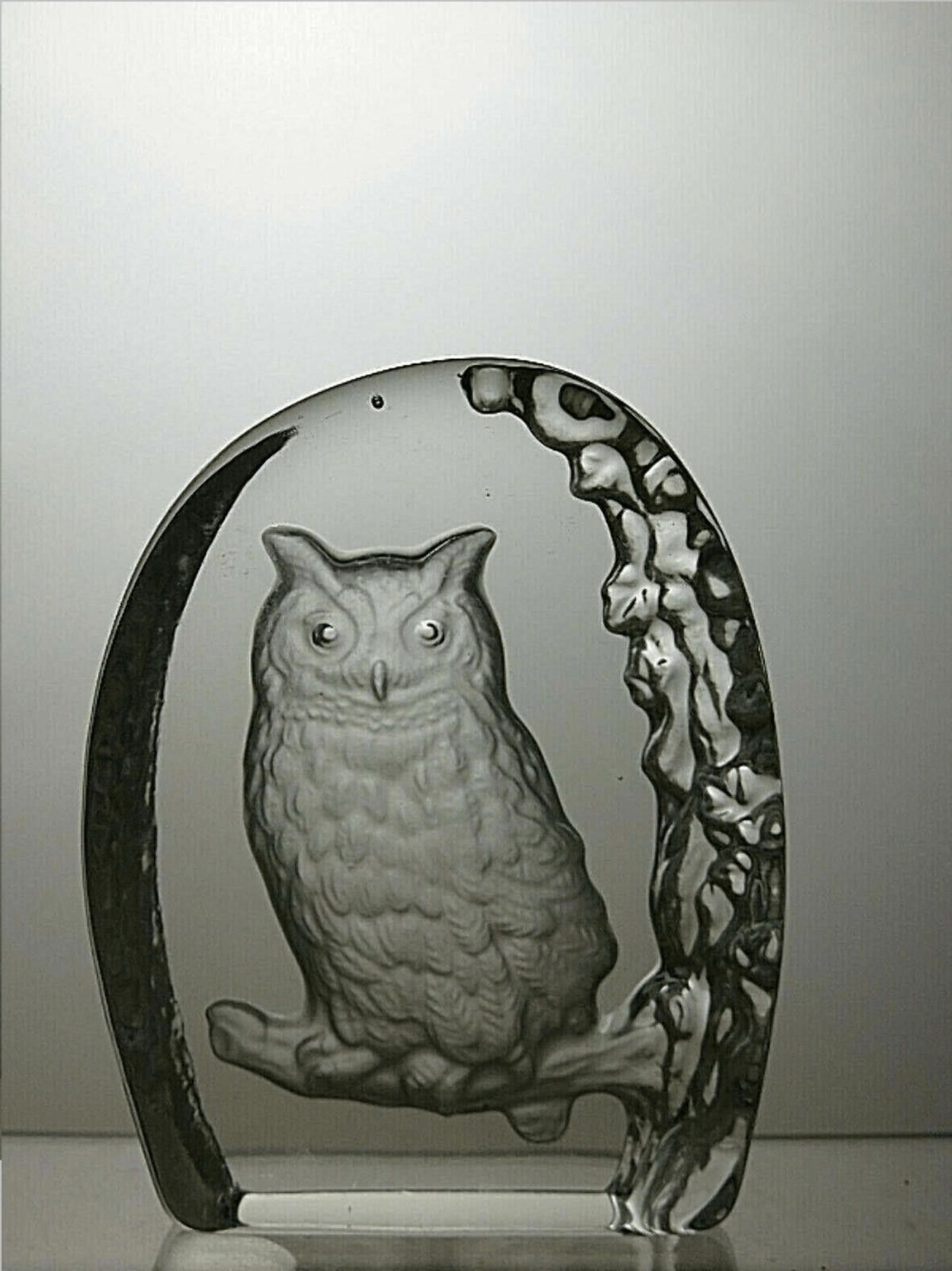 The Unbranded Brand Wedgwood Crystal Etched Eagle Owl Paperweight Ornament 4 1/8 Size ONE SIZE - 1 Thumbnail