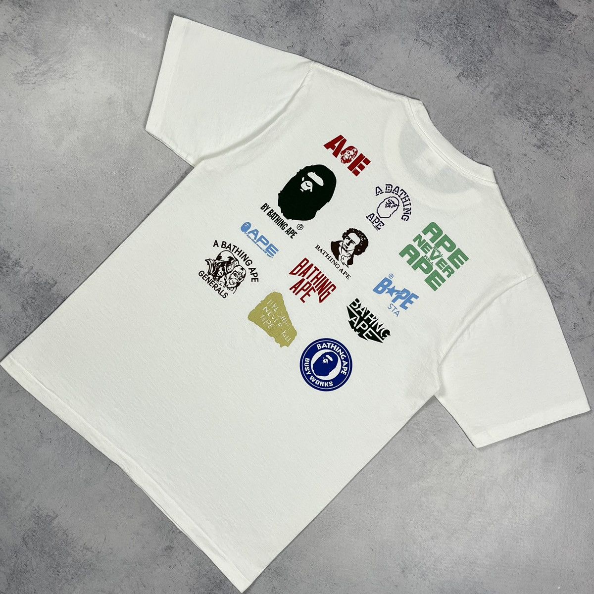 Bape A Bathing Ape Classic Logo T Shirt Size US M / EU 48-50 / 2 - 1 Thumbnail