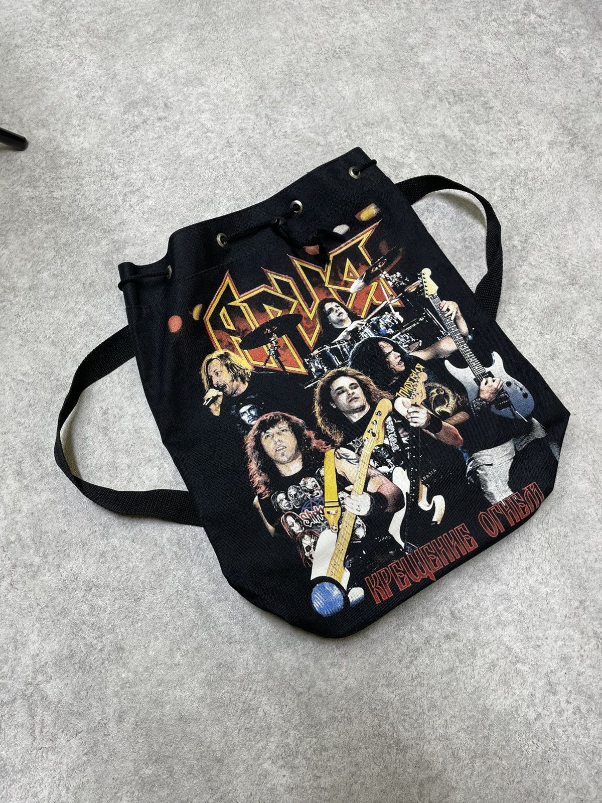 Band Tees Vintage Band Merch Drawstring Bag. Iconic Print. Size ONE SIZE - 1 Thumbnail