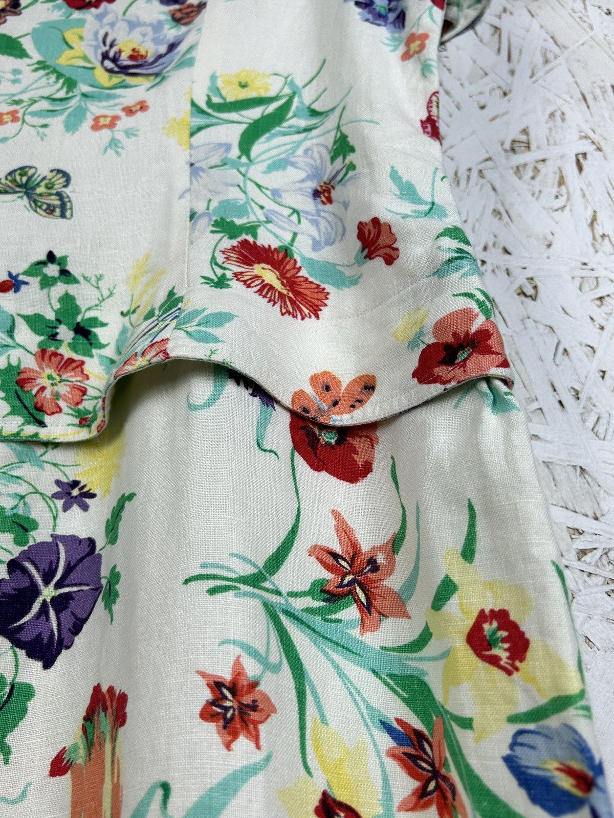 Gucci Vintage Gucci Linen Floral Print Wrap Dress 44 Size M / US 6-8 / IT 42-44 - 10 Thumbnail