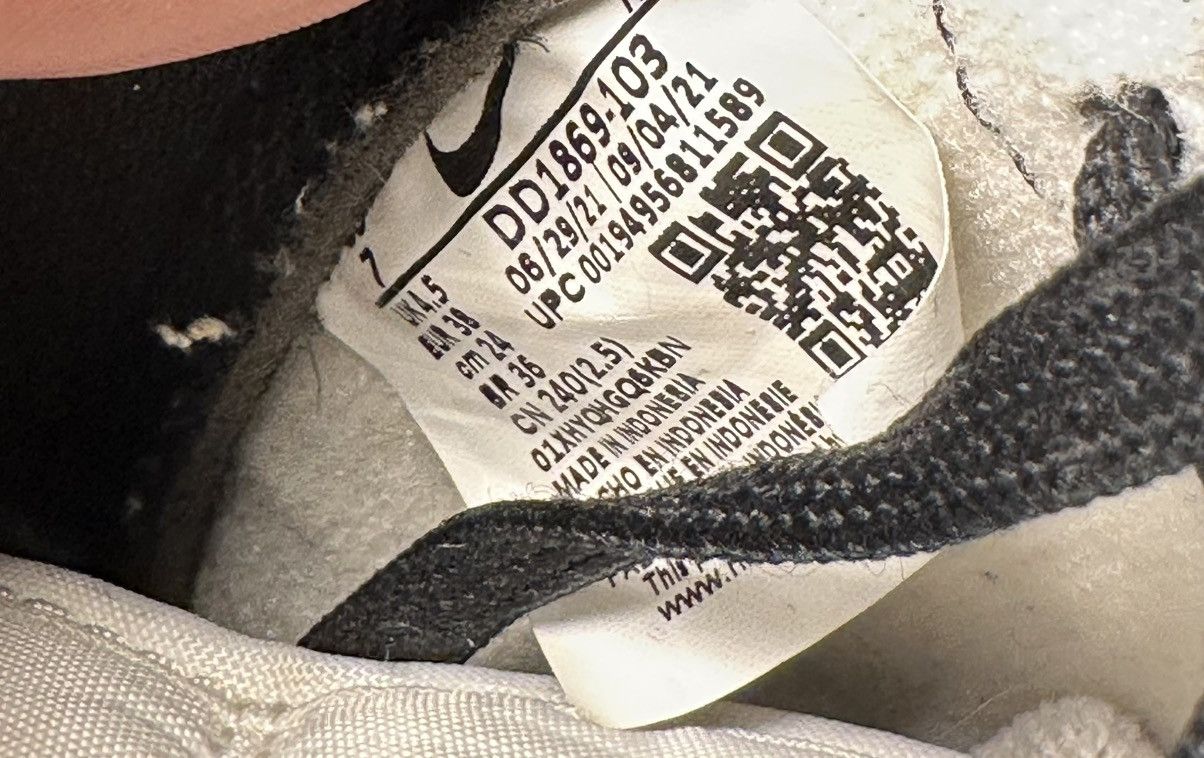 Nike “Panda” Nike Dunk High (Women’s) Size US 7 / IT 37 - 6 Thumbnail