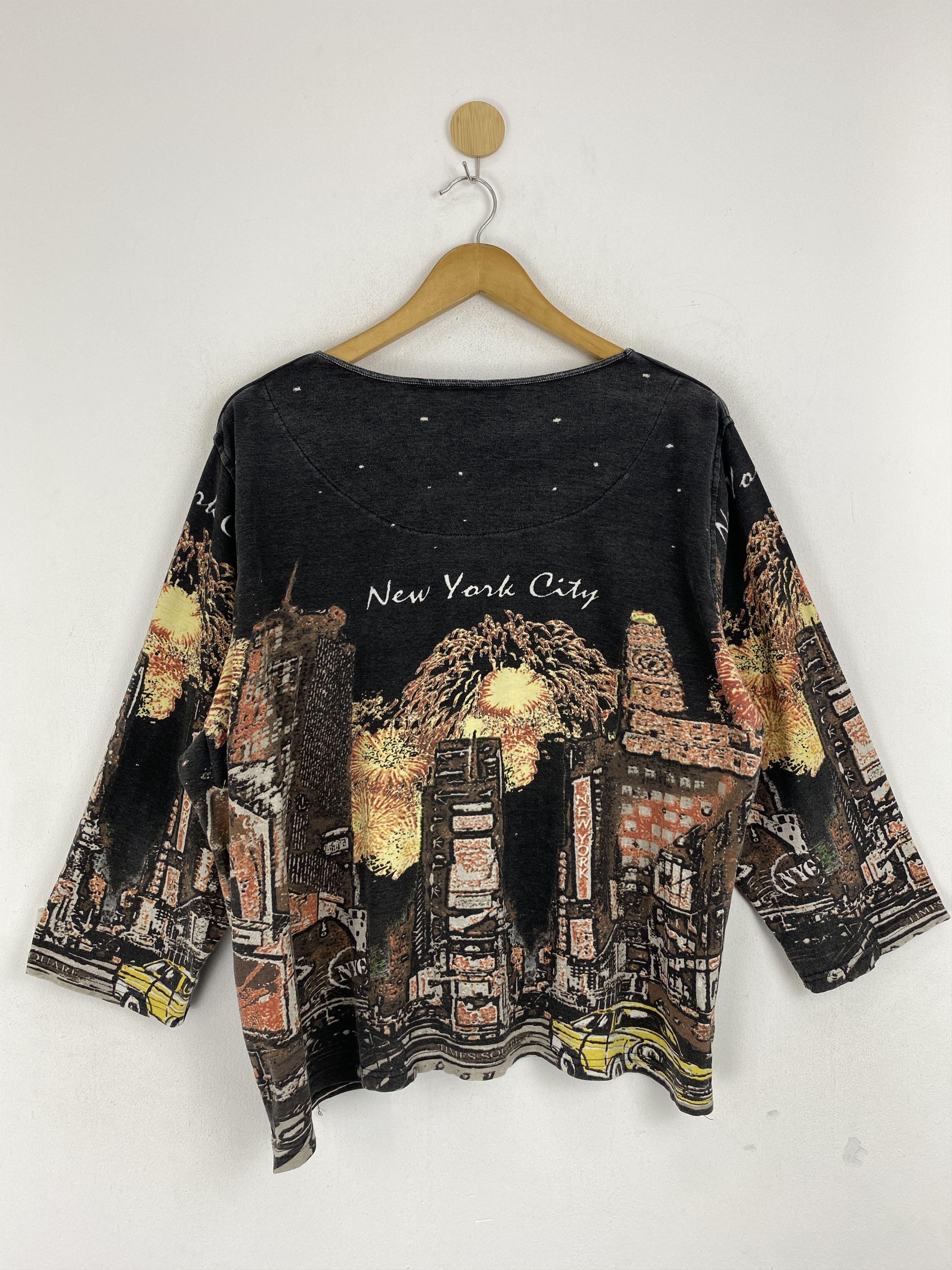 Vintage Vintage June Ashley New York City Sky Line Art Tee TA0696 Size US XXL / EU 58 / 5 - 3 Thumbnail
