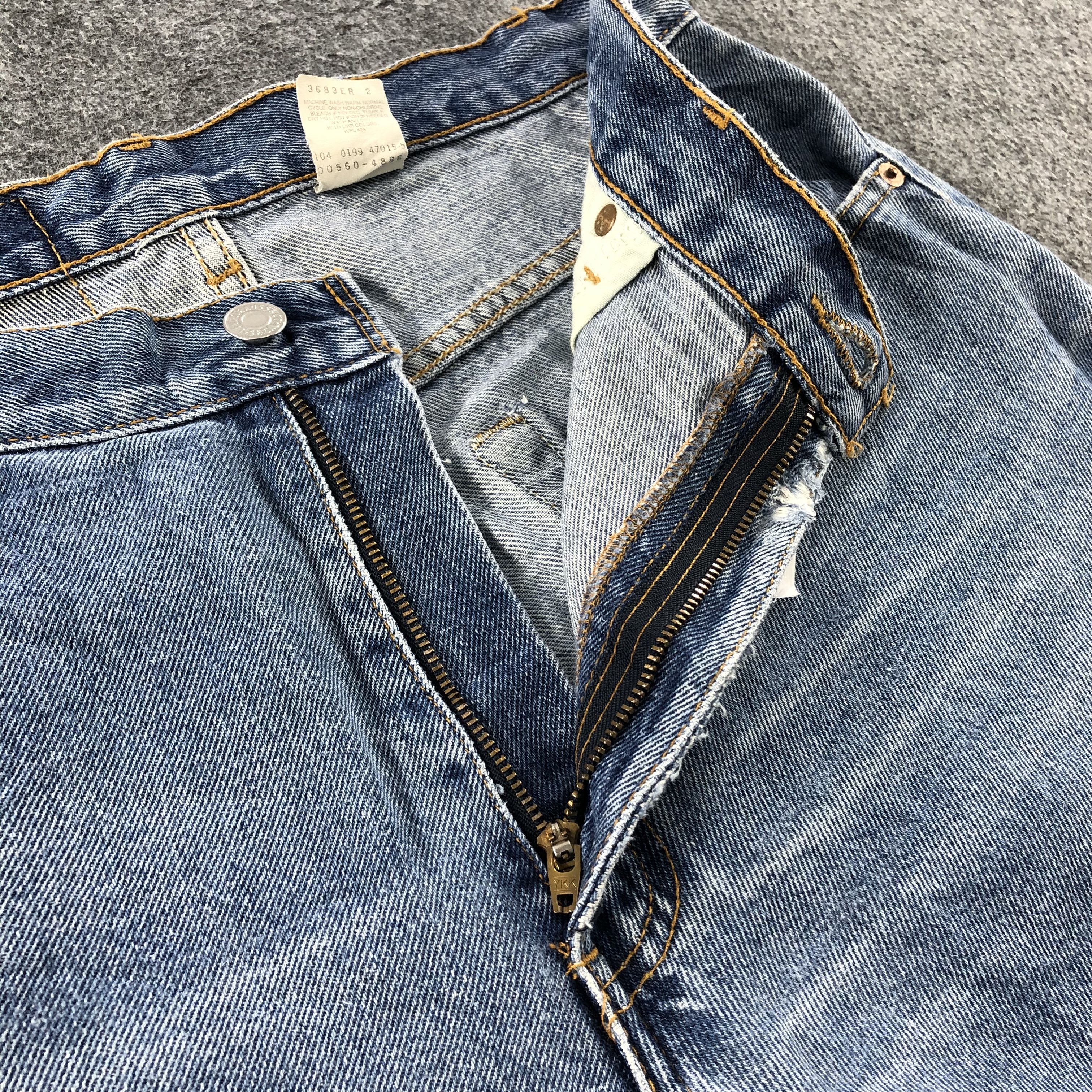 Levi's Vintage 90s Levis 560 Light Wash Jeans-J1290 Size US 30 / EU 46 - 9 Thumbnail