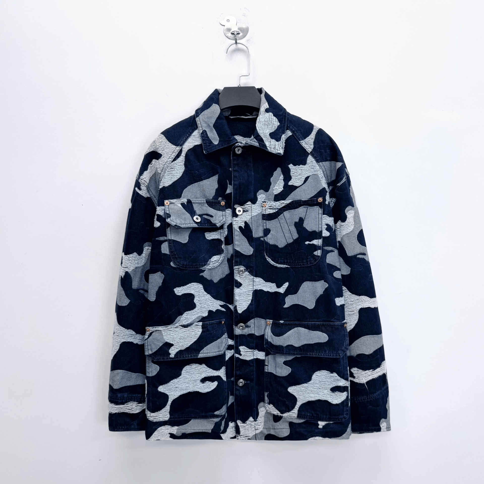 Valentino Valentino Camo Embroidered Denim Jacket Size US S / EU 44-46 / 1 - 1 Thumbnail