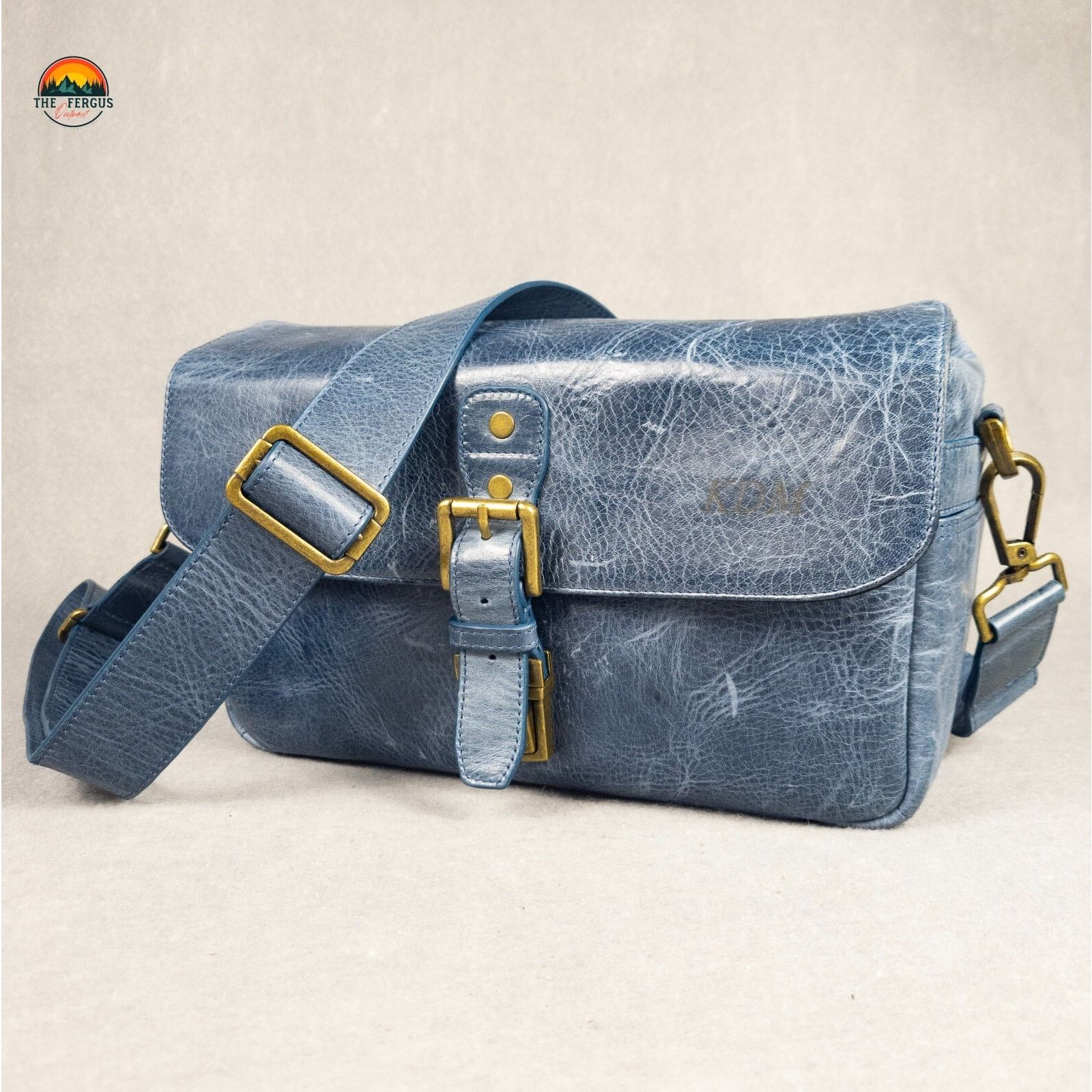 Megagear Kdm Dslr Camera Messenger Bag Blue Torres Leather, Men's