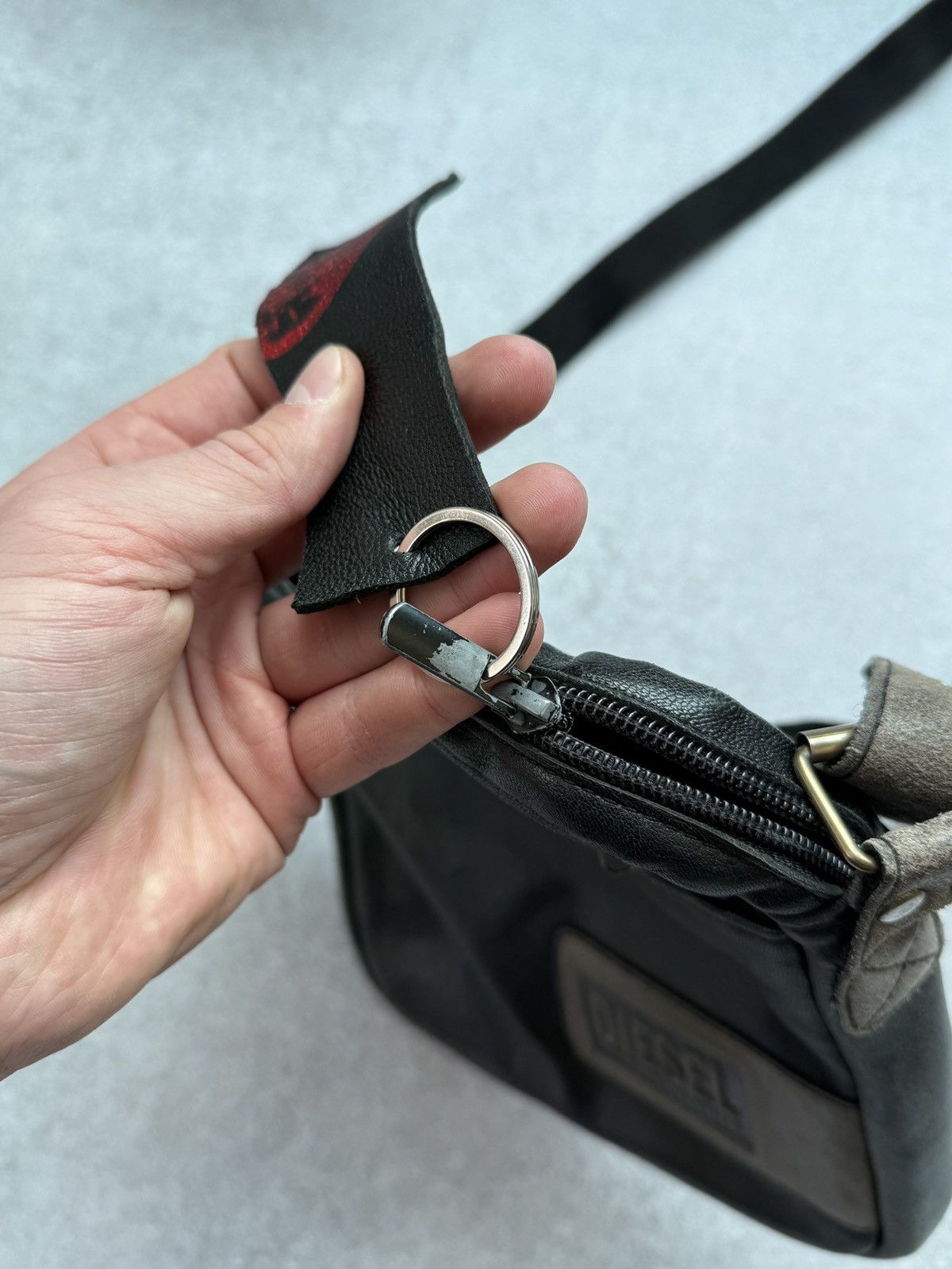 Diesel Vintage Diesel Reversible Messenger Bag Leather Black Men’s Size ONE SIZE - 12 Thumbnail