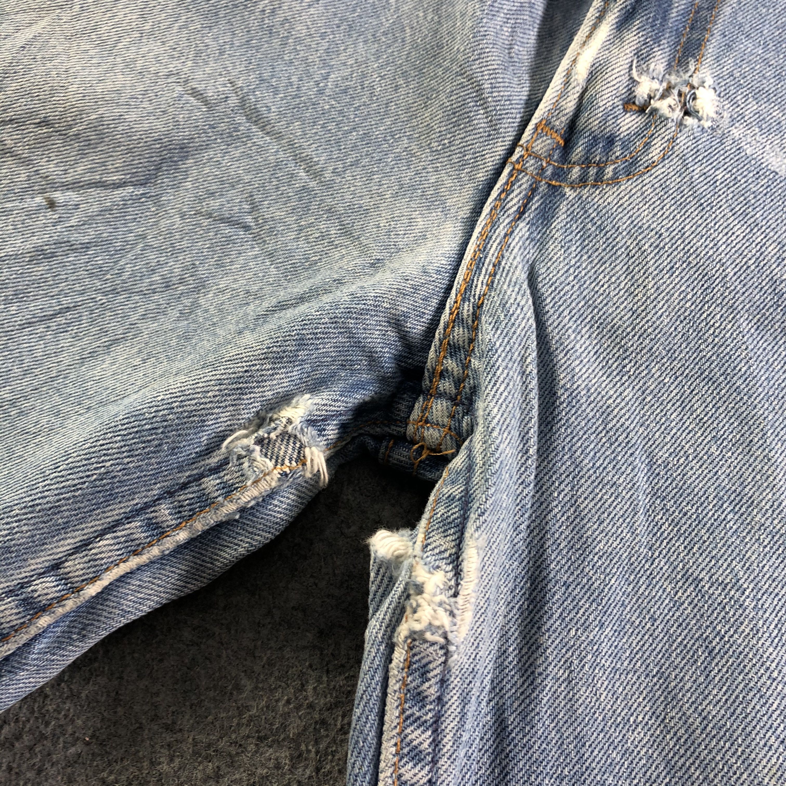 Levi's Vintage Blue Wash Levis 610 Jeans-J4019 Size US 28 / EU 44 - 8 Thumbnail