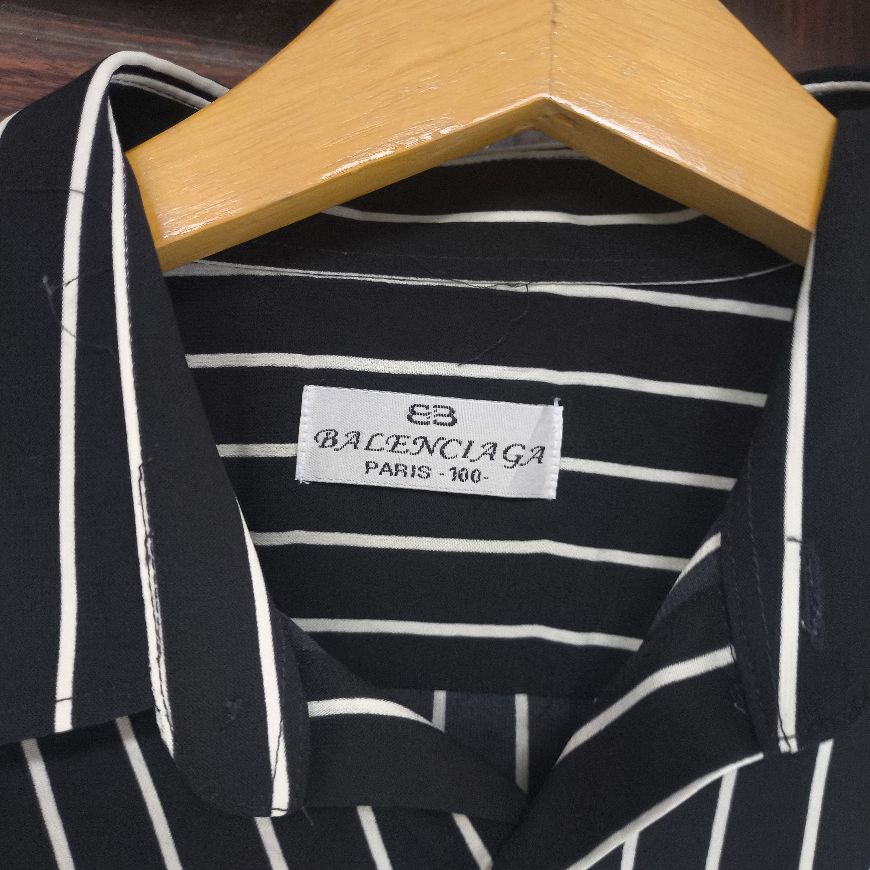 Balenciaga Balenciaga stripped open collar shirt Size US M / EU 48-50 / 2 - 2 Thumbnail