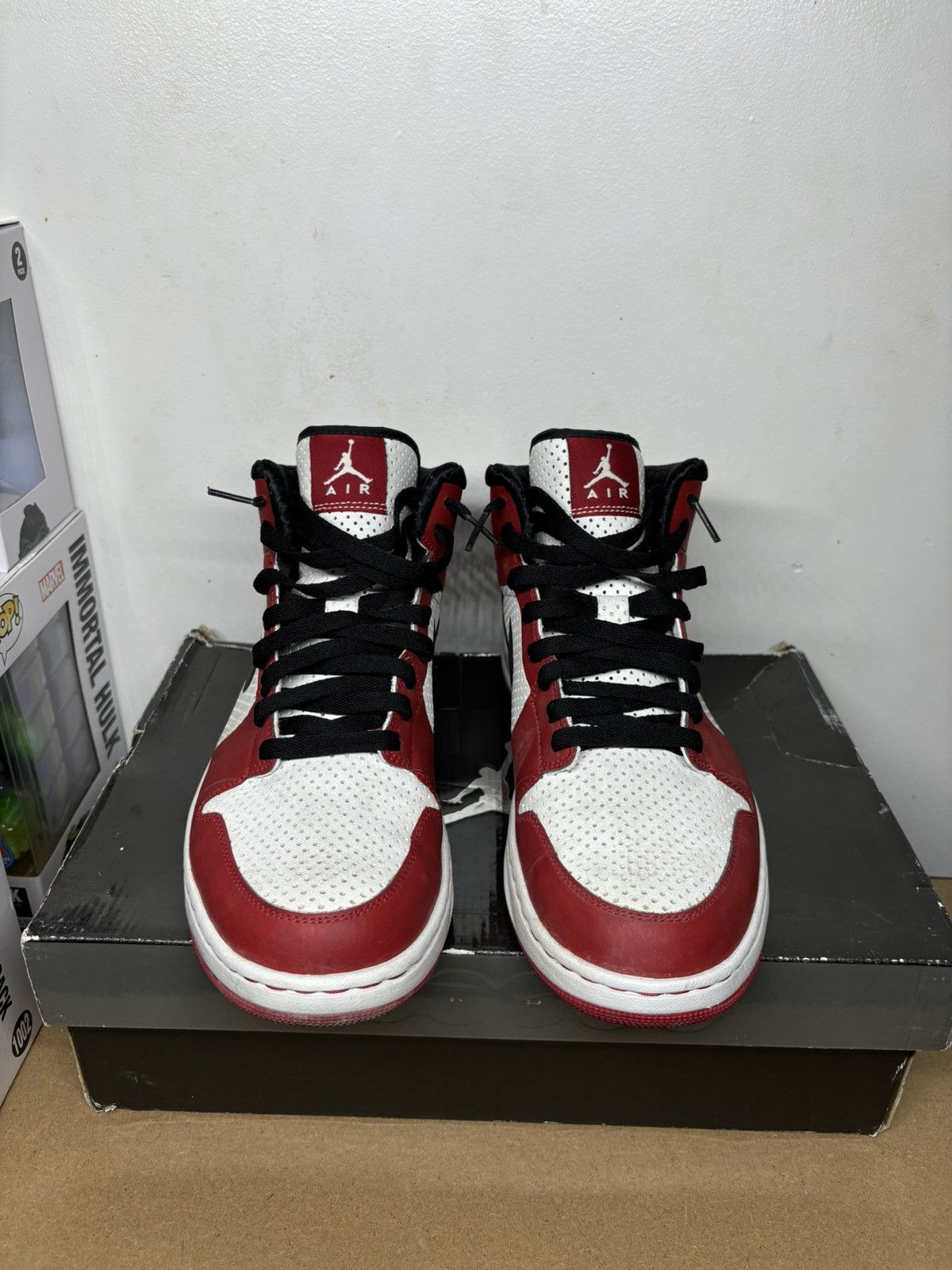 Jordan Brand Jordan Alpha 1 Chicago Size 11 Size US 11 / EU 44 - 3 Thumbnail