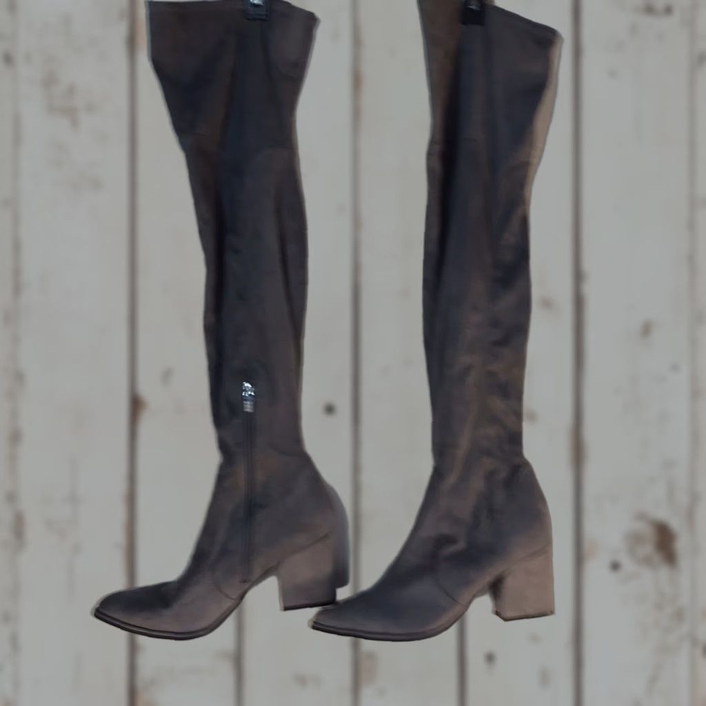 Marc Fisher Marc Fisher Gray Suede Thigh High Block Heel Boots Womens Size 9 3in Party/Cocktail Size US 9 / IT 39 - 1 Thumbnail