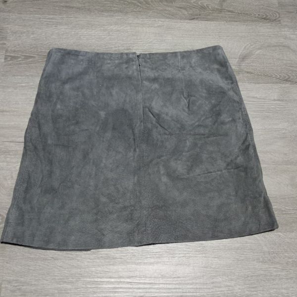 BLANKNYC Blanknyc Real suede A- line skirt with Lacing detail sand color Soft fog size 26 Size 26" / US 2 / IT 38 - 7 Thumbnail