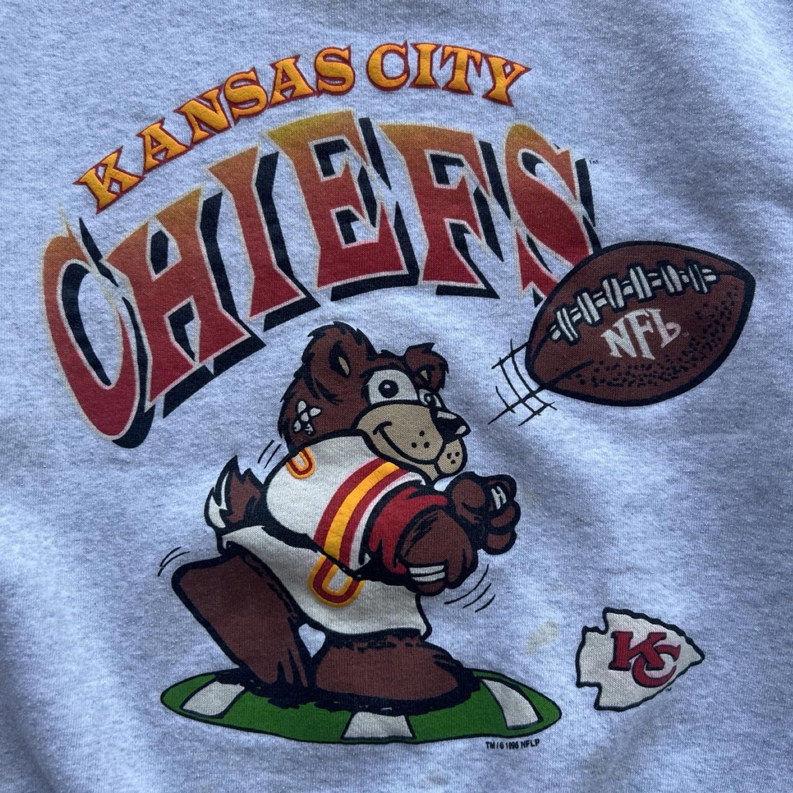 Designer Vintage 1996 Kansas Chiefs Teddy Bear Crewneck Rare Size US XL / EU 56 / 4 - 2 Thumbnail