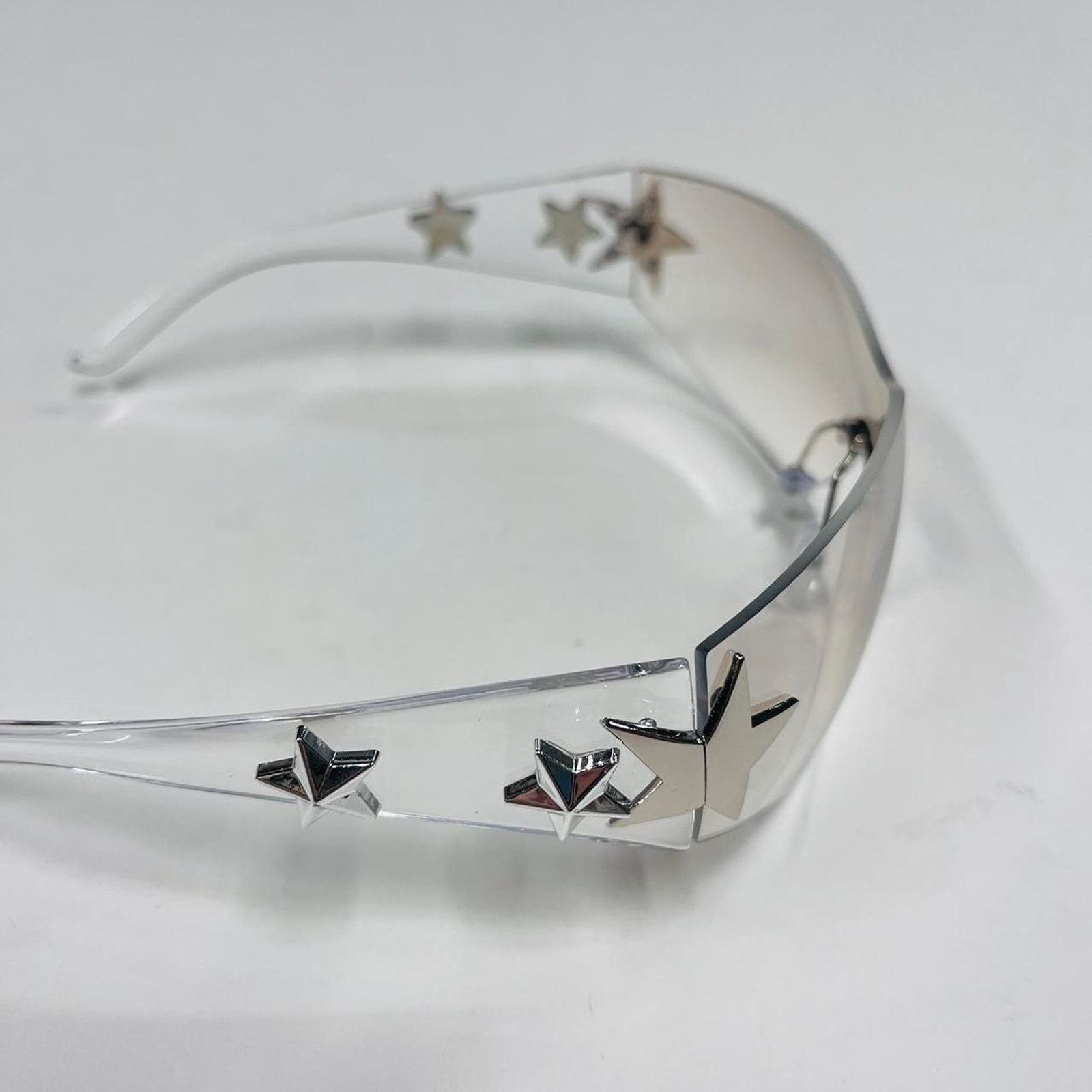 Vintage Y2k 2000s vintage style clear star sunglasses Size ONE SIZE - 5 Thumbnail