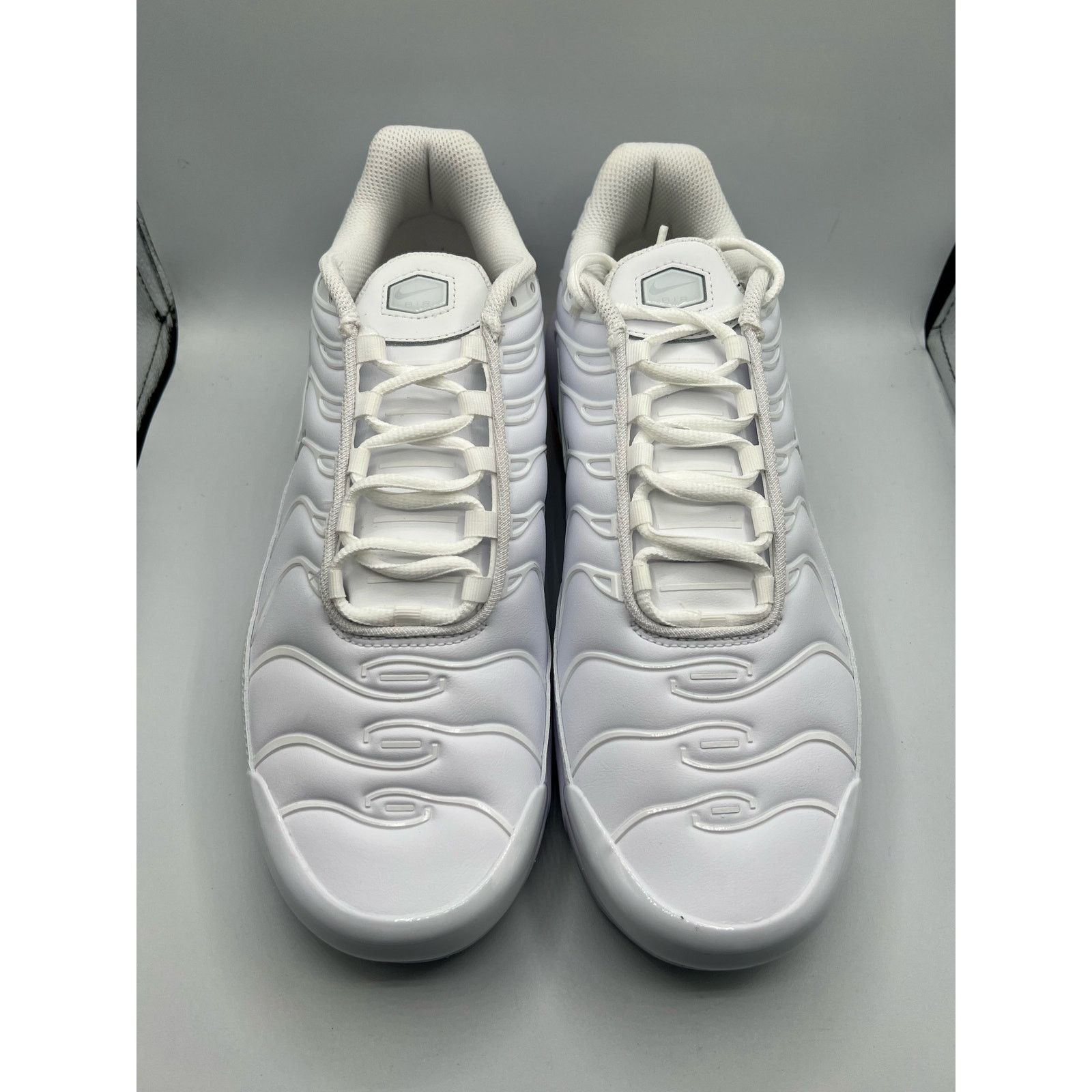Nike Nike Air Max Plus Golf “Triple White” size 10.5 men’s Size US 10.5 / EU 43-44 - 2 Thumbnail