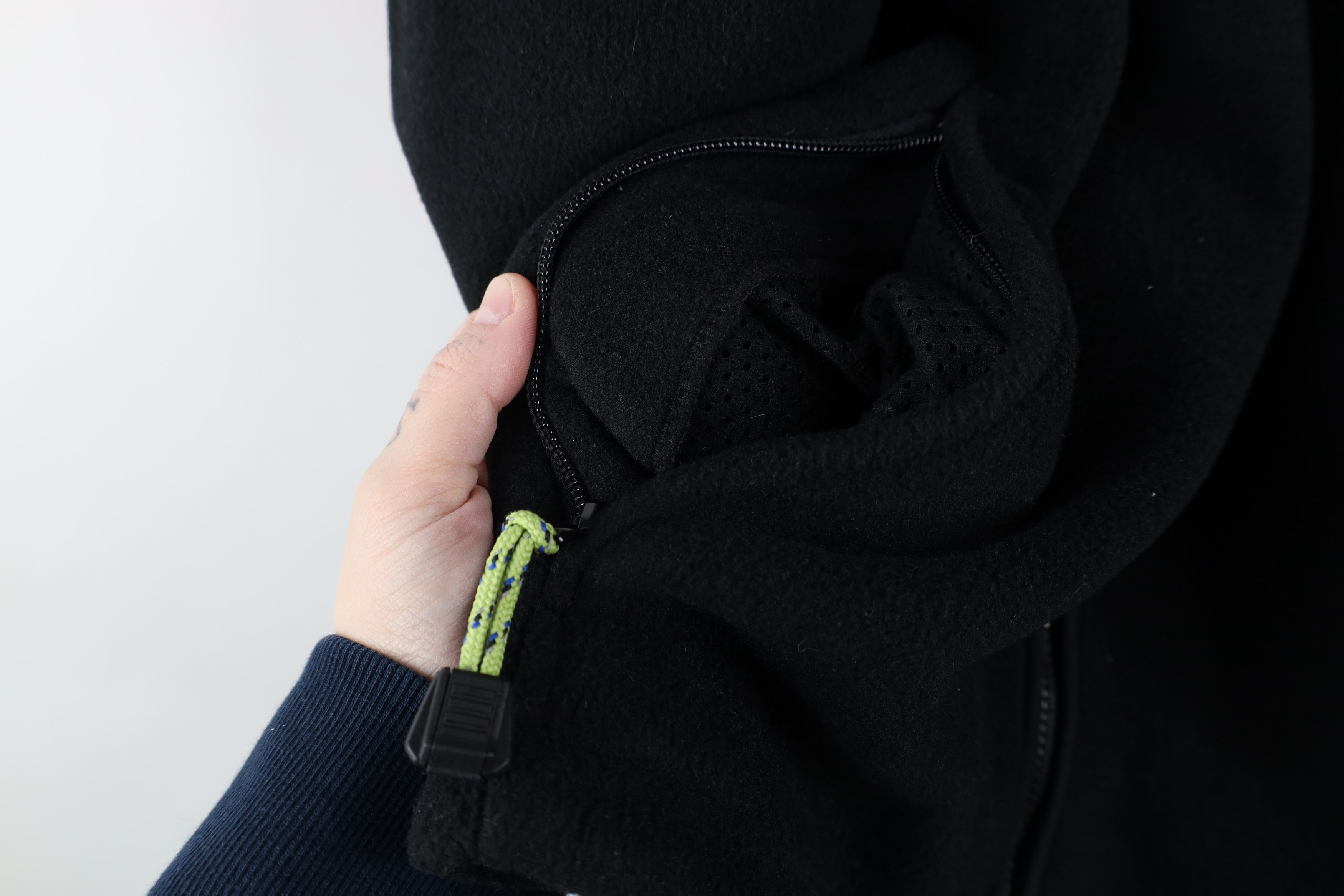 Eddie Bauer × Vintage Vintage 90s Eddie Bauer EbTek Fleece Vest Jacket Black USA Size US XL / EU 56 / 4 - 5 Thumbnail
