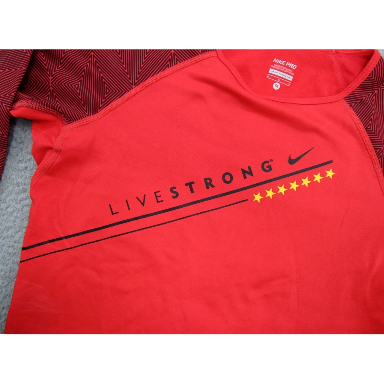Nike Nike Pro Hyperwarm Livestrong Top Long Sleeve Pullover Shirt M Active Womens Nike Pro 514779 Multicolor 88% Polyester 12% Spandex Size M / US 6-8 / IT 42-44 - 3 Thumbnail