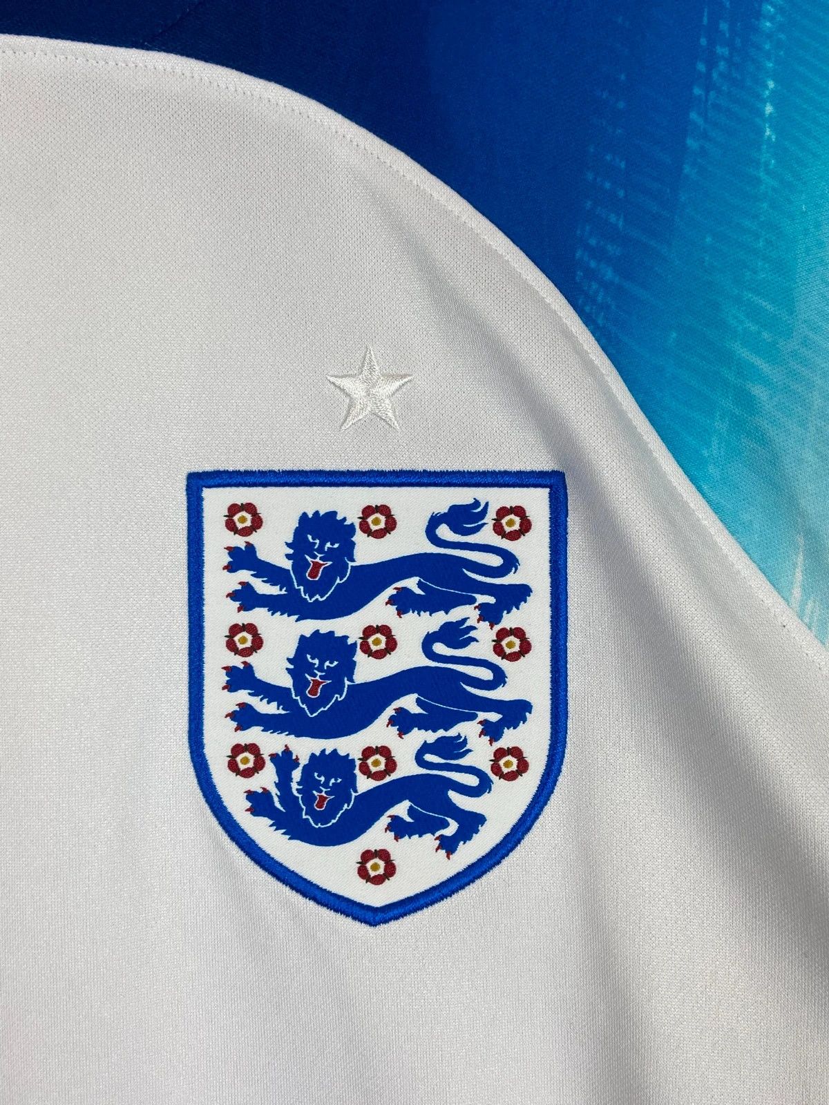 Nike England national team jersey vintage Nike football shirt Size US L / EU 52-54 / 3 - 2 Thumbnail