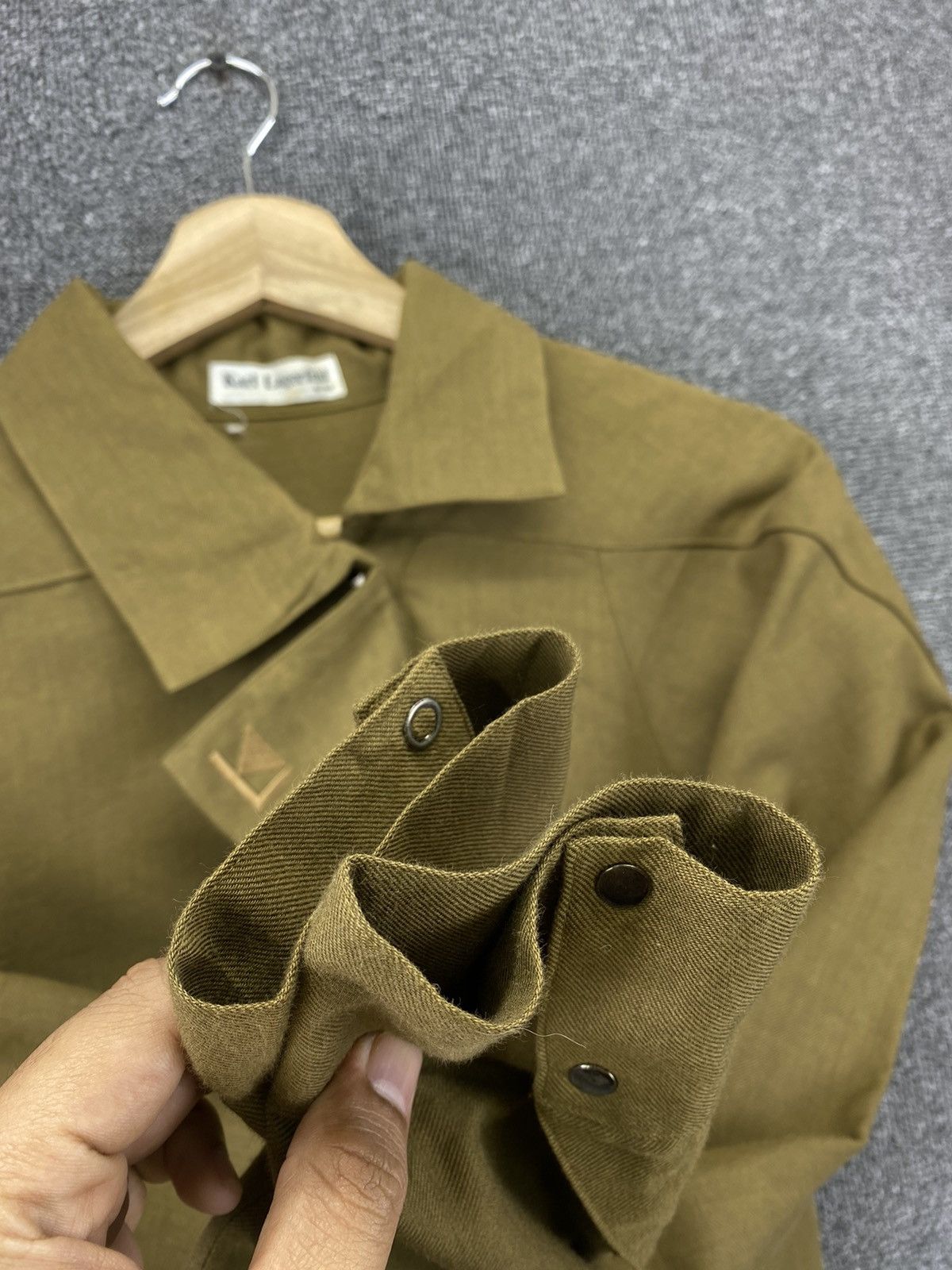 Karl Lagerfeld Vintage Karl Lagerfeld Army Green Blouse Size M / US 6-8 / IT 42-44 - 12 Thumbnail