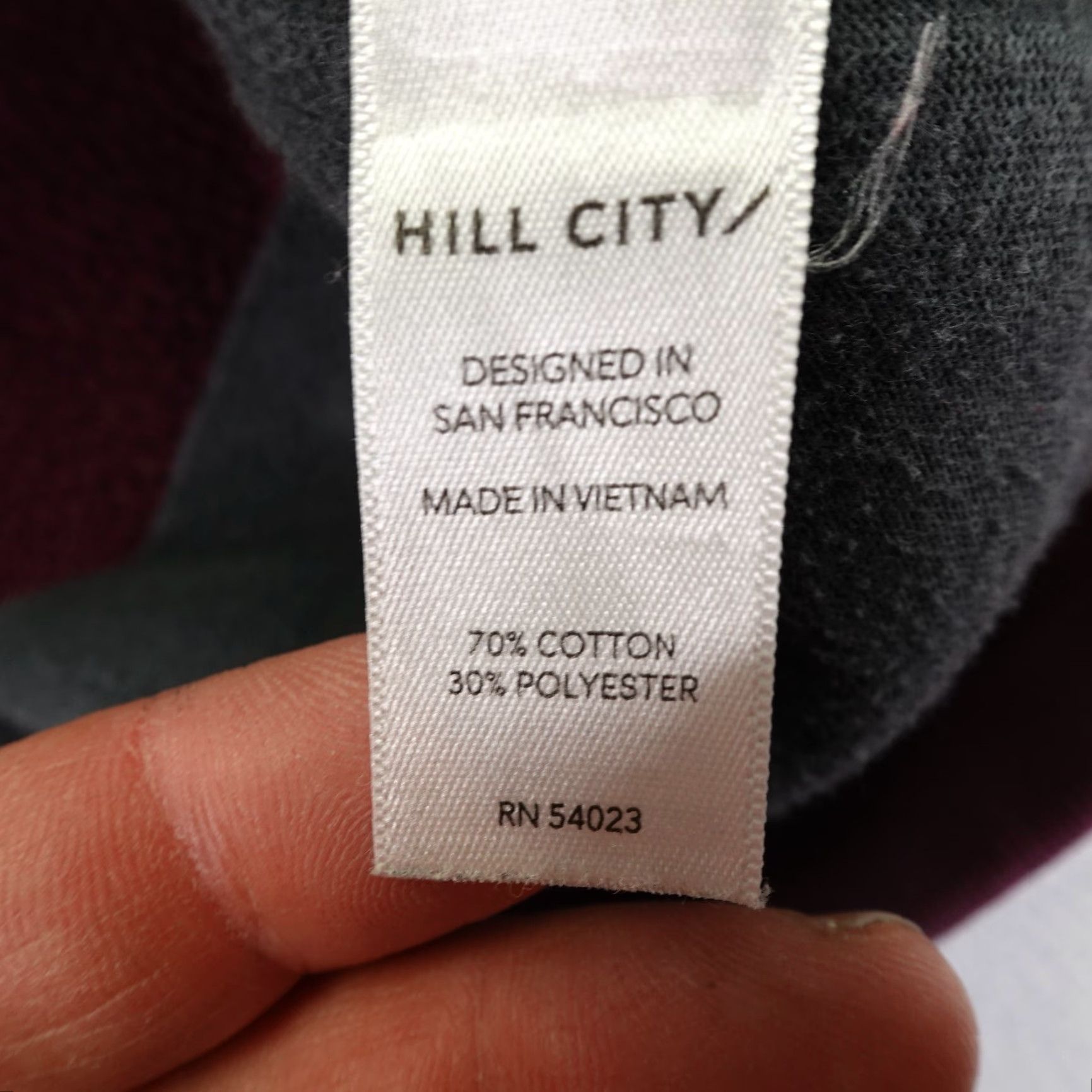 Vintage Hill City Sweatshirt Red Burgundy Mens Small Pullover Crewneck Sweater Casual Size US S / EU 44-46 / 1 - 7 Thumbnail