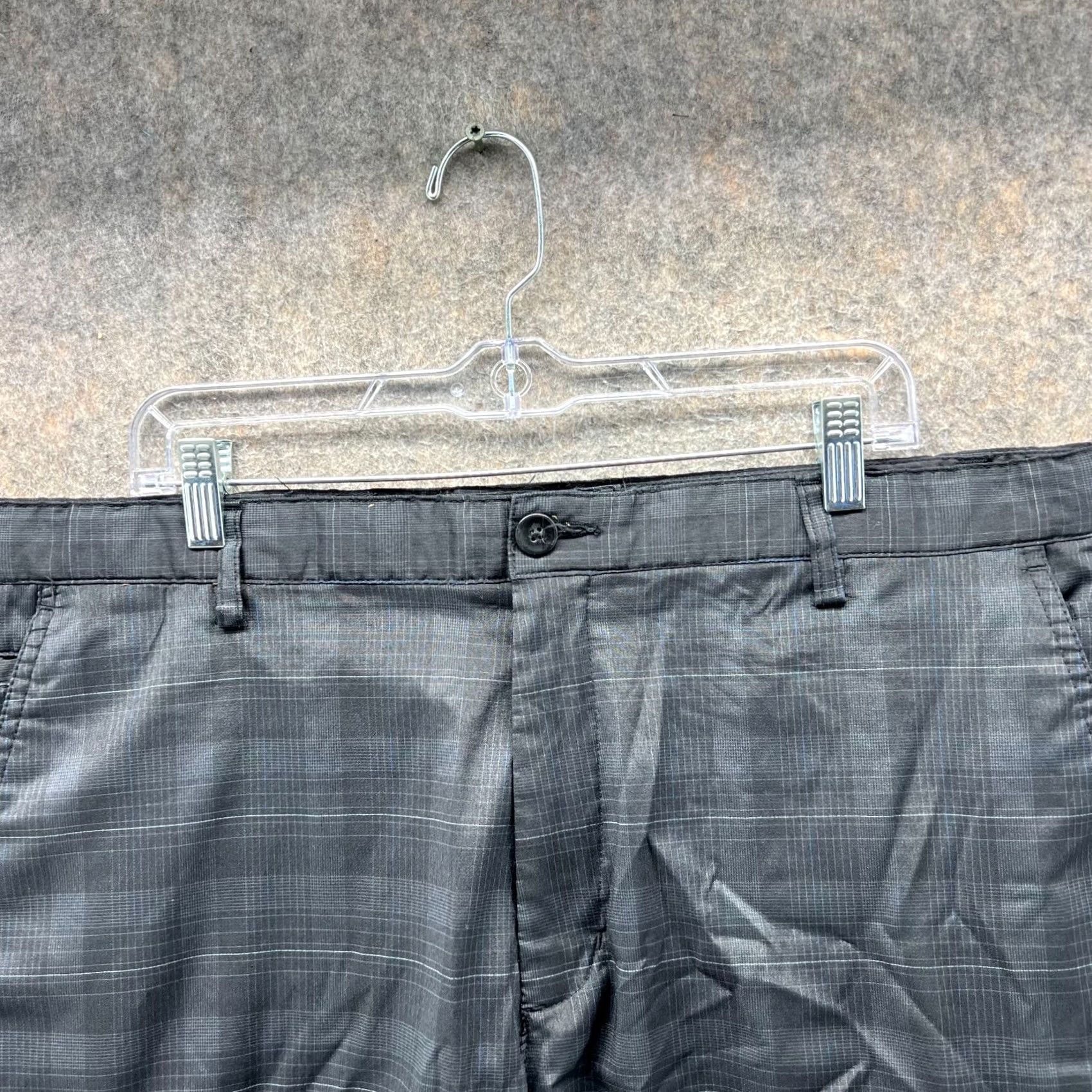 Tasso Elba Greg Norman Shorts Mens 40 Black Grey Chino Flat Front Tasso Elba Golf Plaid Size US 40 / EU 56 - 5 Thumbnail