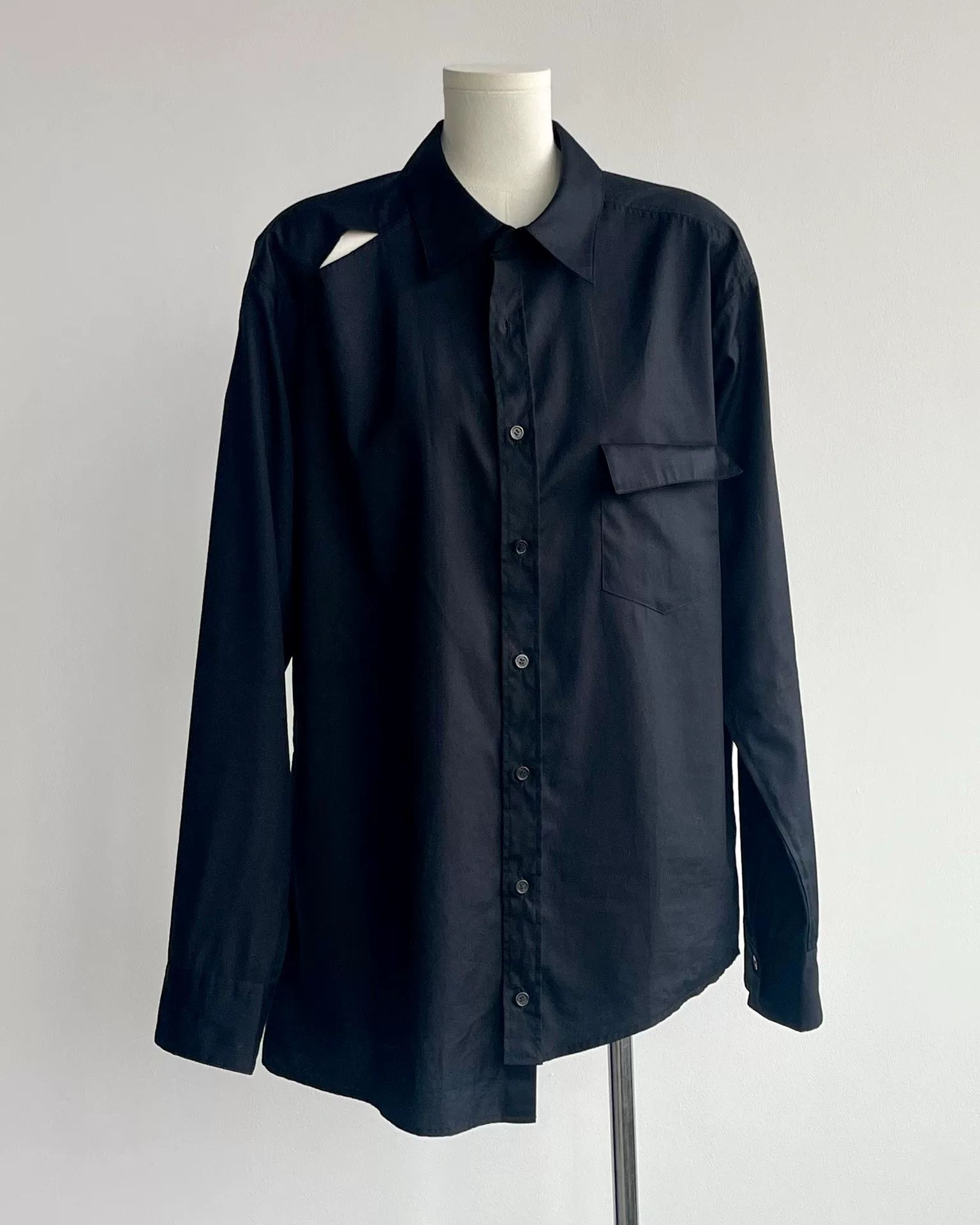 Sulvam Stylish Black Irregular Cut Shirt Size US M / EU 48-50 / 2 - 1 Thumbnail