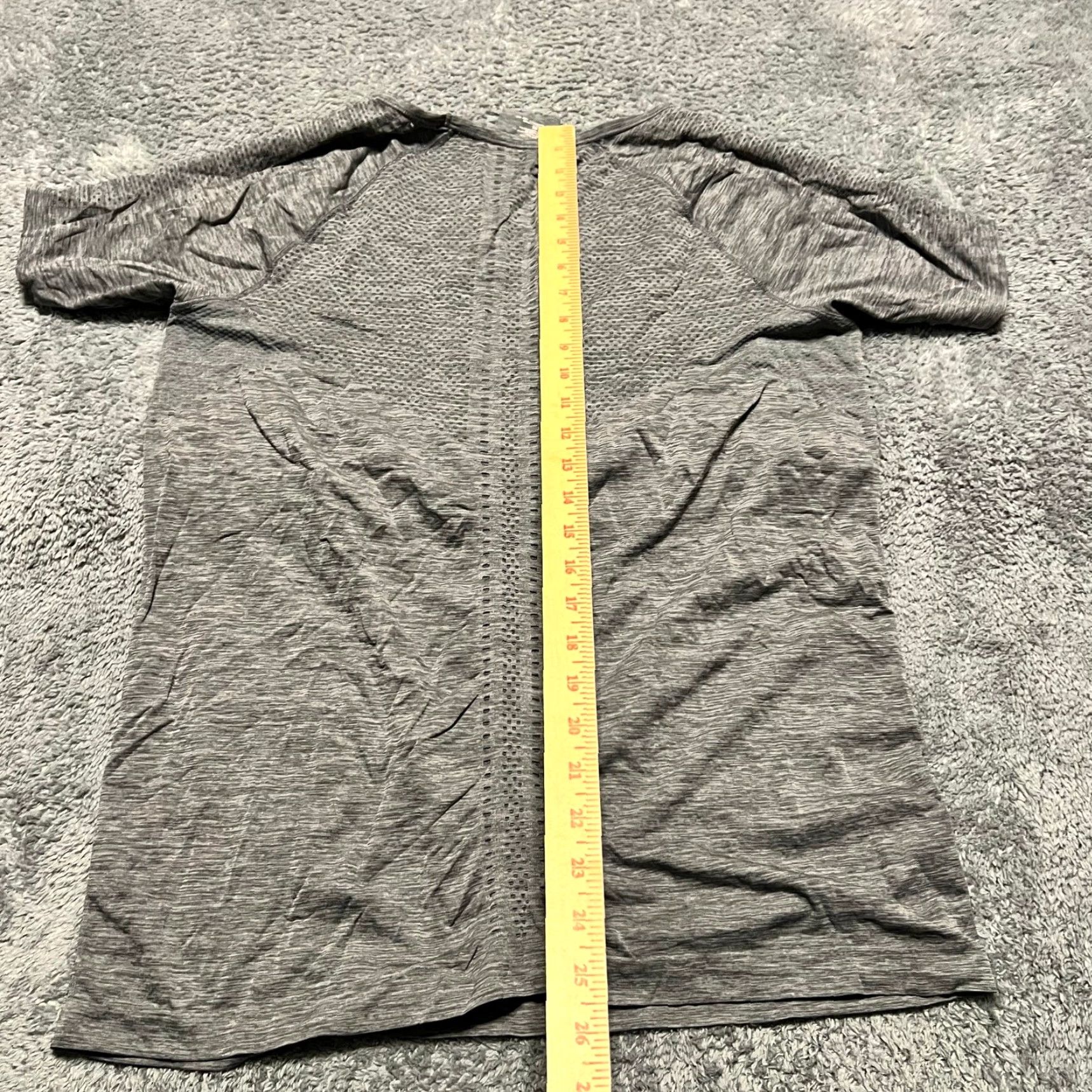 Athleta Athleta Shirt Womens XL Breathable Workout Top Heathered Gray Foothill Size XL / US 12-14 / IT 48-50 - 5 Thumbnail