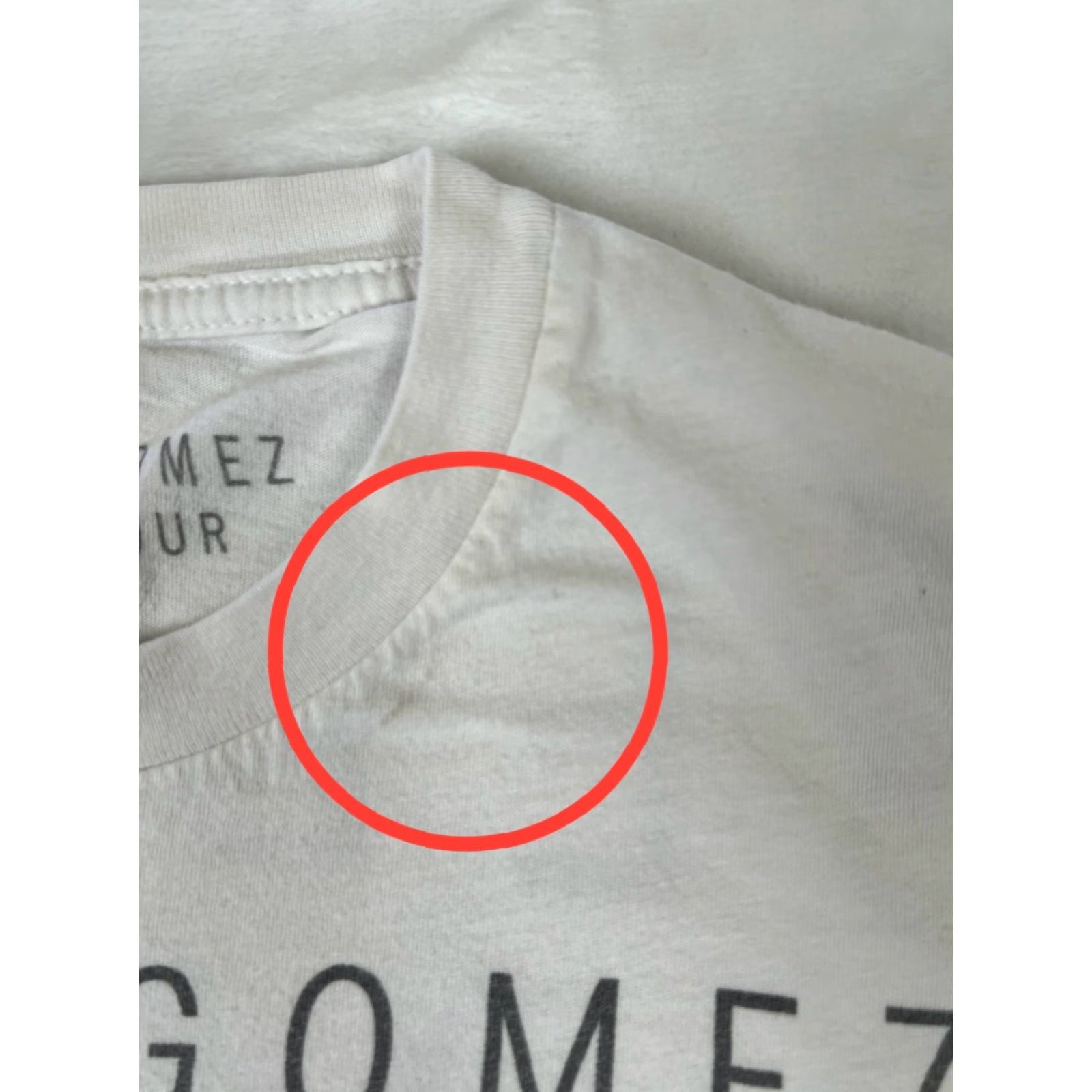Vintage Selena Gomez Shirt T-Shirt 2016 Revival Tour Concert Small S Black Cotton Crew Neck Short Sleeve Unisex Adults Music Vintage No (Note: with stains) Size US S / EU 44-46 / 1 - 5 Thumbnail