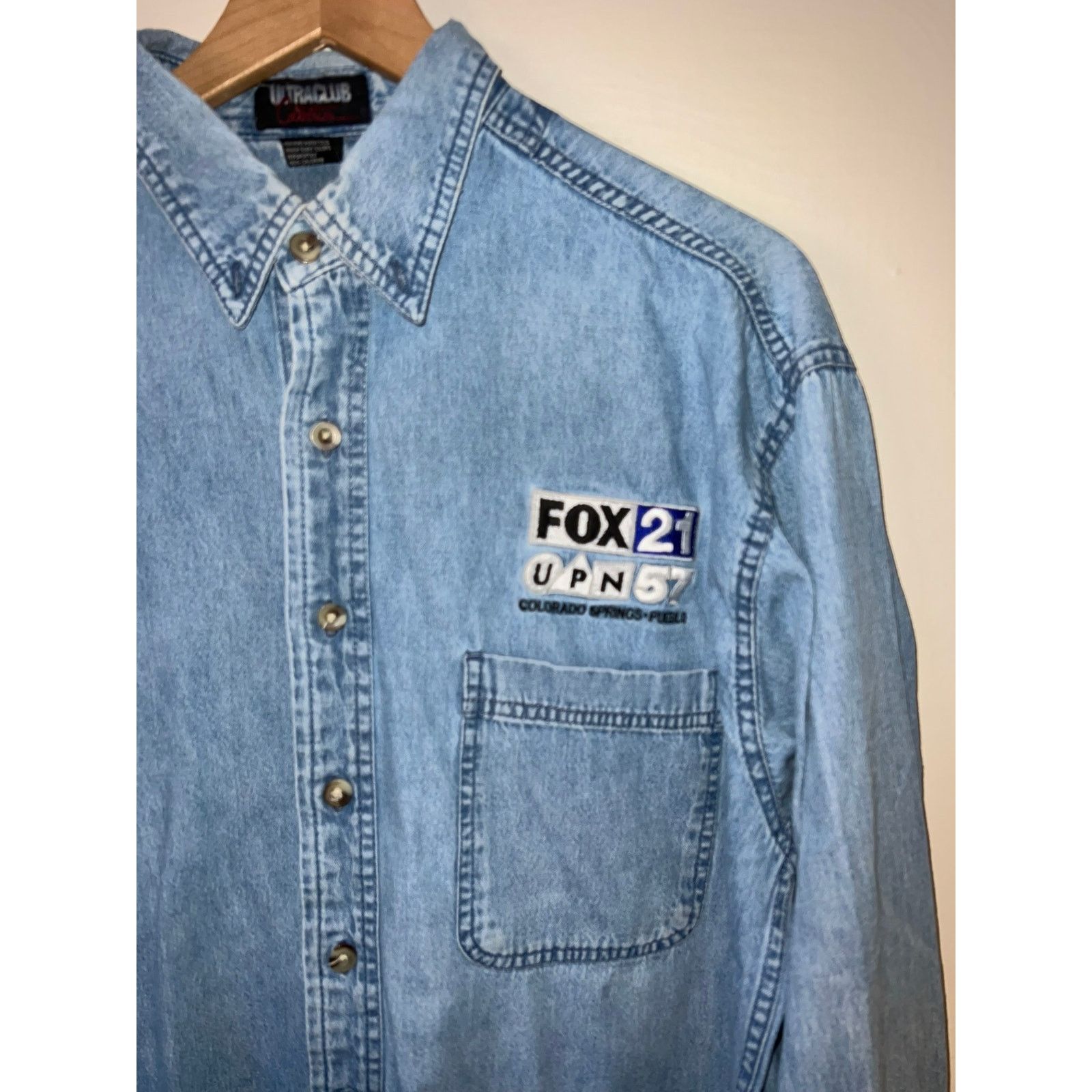 Vintage Vintage Fox News Button Up Shirt Channel 21 Denim LS VTG L Size US L / EU 52-54 / 3 - 2 Thumbnail