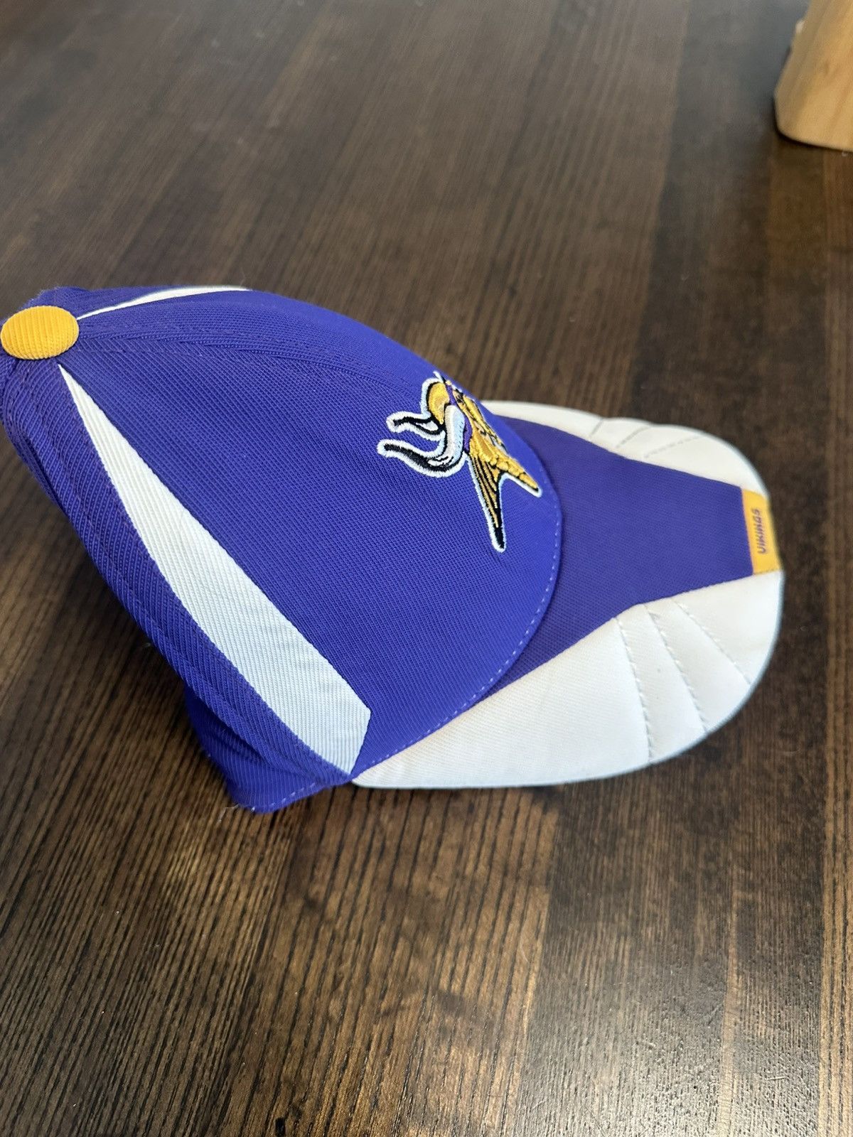 NFL Vintage Reebok Minnesota Vikings Youth Hat NFL for Kids Size ONE SIZE - 4 Thumbnail