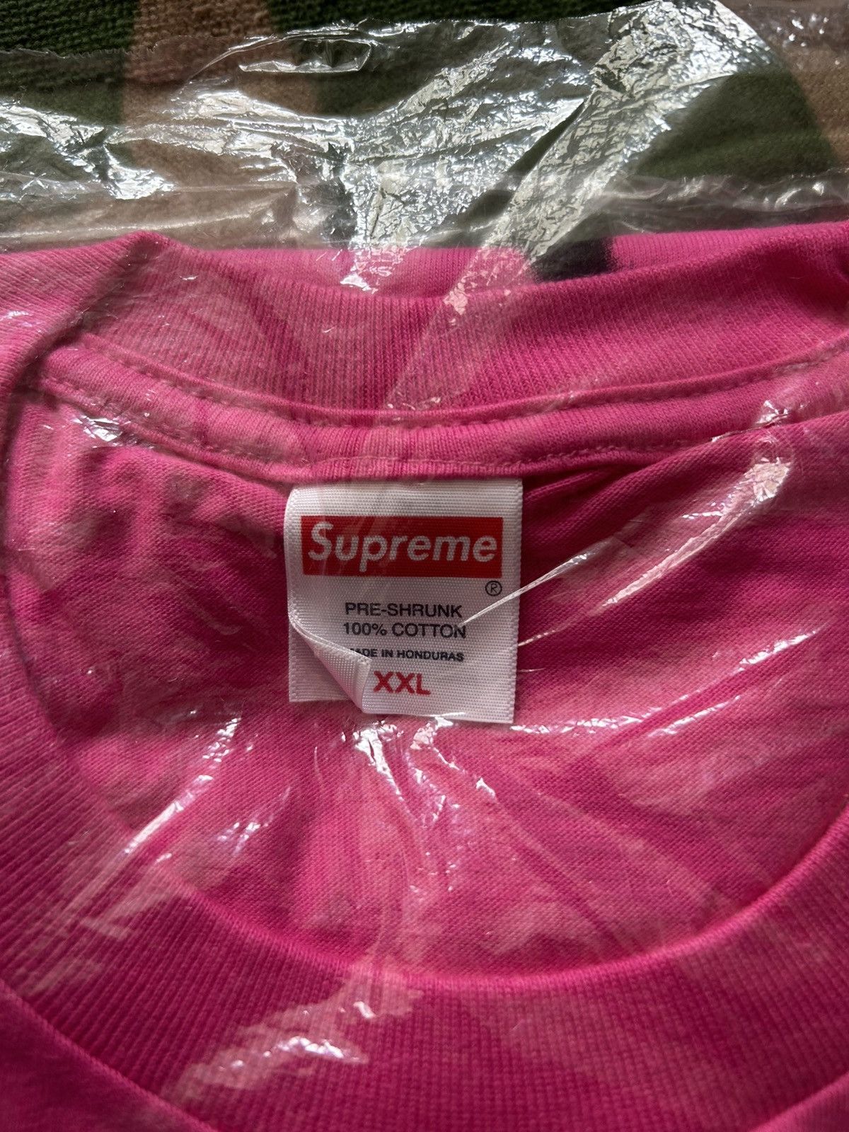 Supreme Supreme Painted Tee Fuchsia XXL SS25 Size US XXL / EU 58 / 5 - 6 Thumbnail