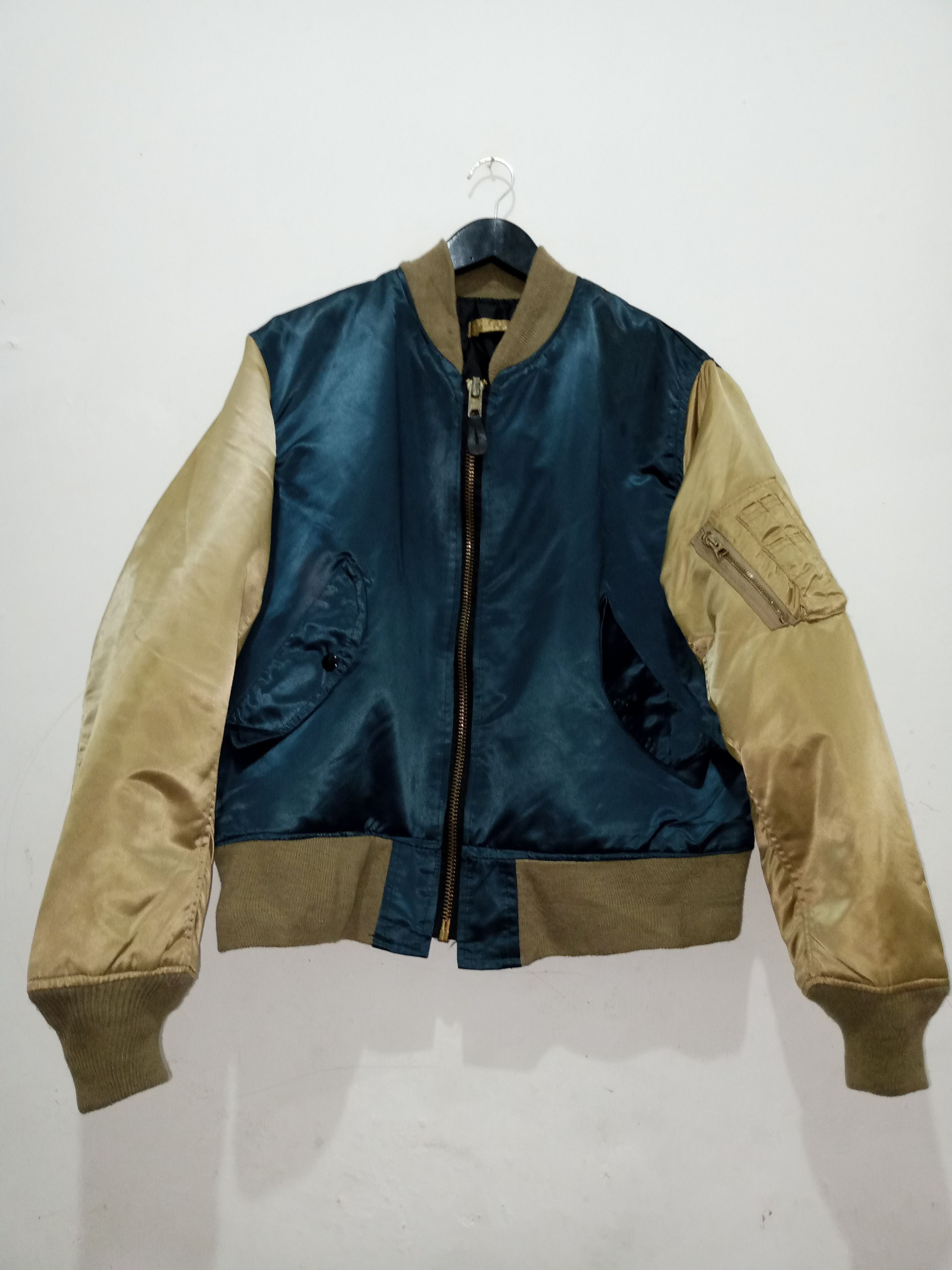 Alpha Industries × Buzz Rickson's × The Real McCoy's Vintage Corinth MFG MA-1 Jacket Size US M / EU 48-50 / 2 - 5 Thumbnail