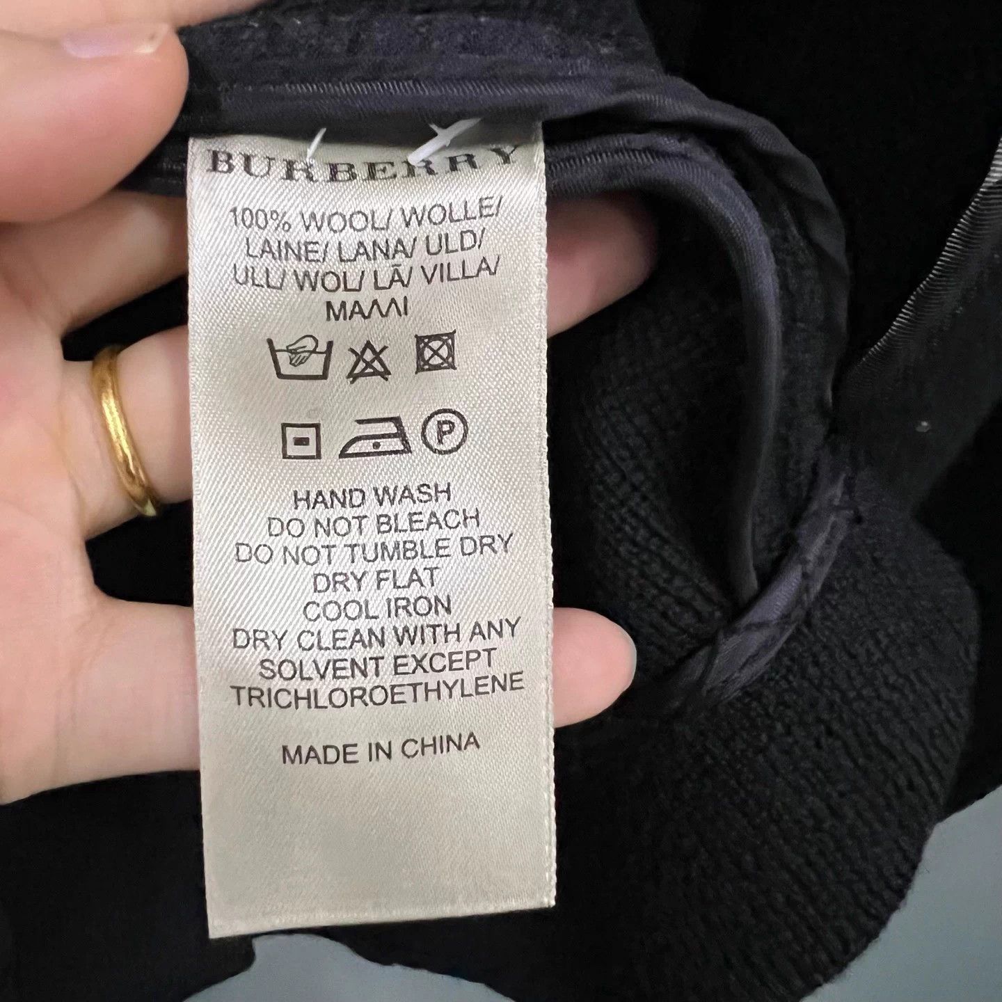 Burberry Burberry Black Knit Double-Breasted Sleeveless L 98 New Size L / US 10 / IT 46 - 4 Thumbnail