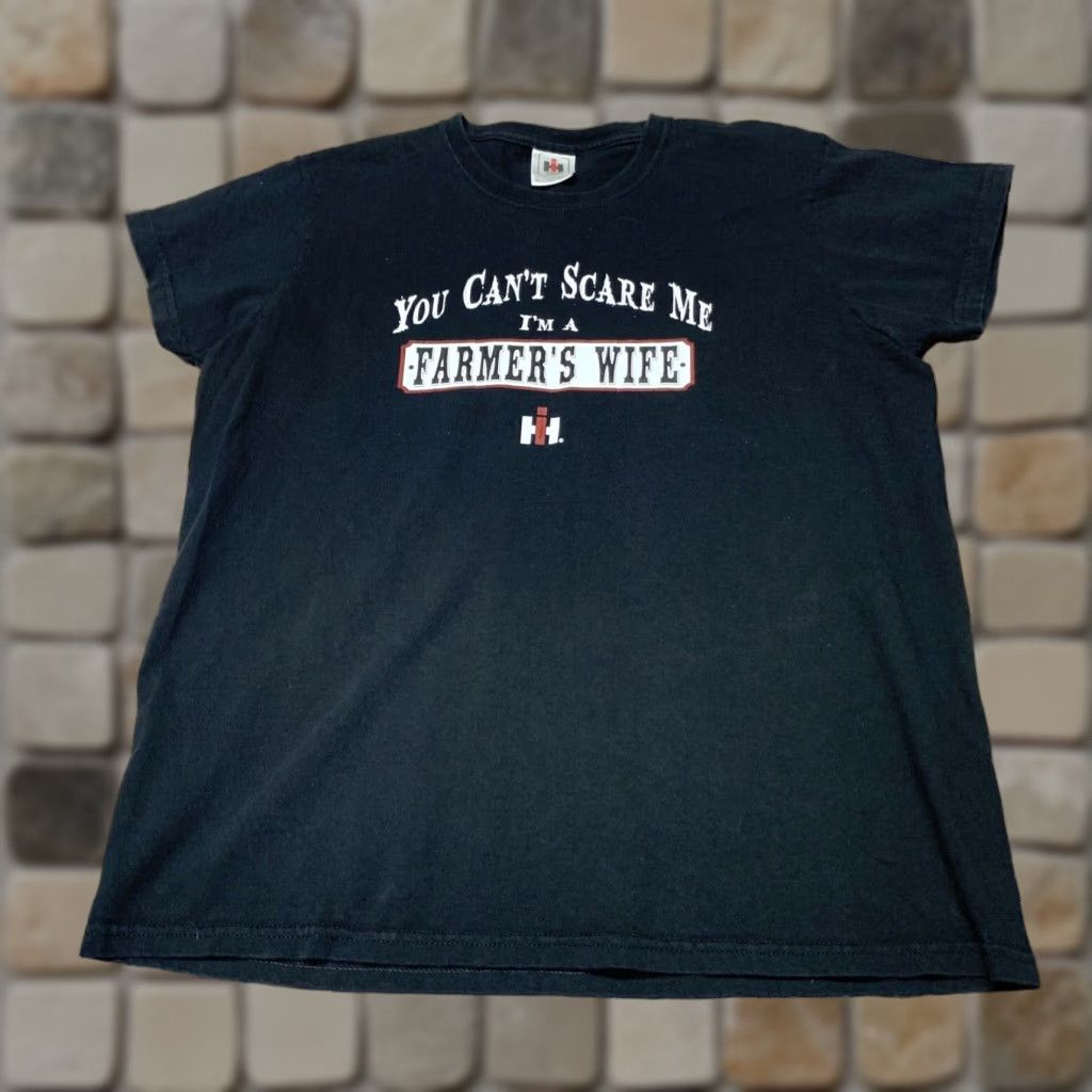 Vintage IH Farmer's Wife T Shirt International Harvester Womens Black Medium Size M / US 6-8 / IT 42-44 - 1 Thumbnail
